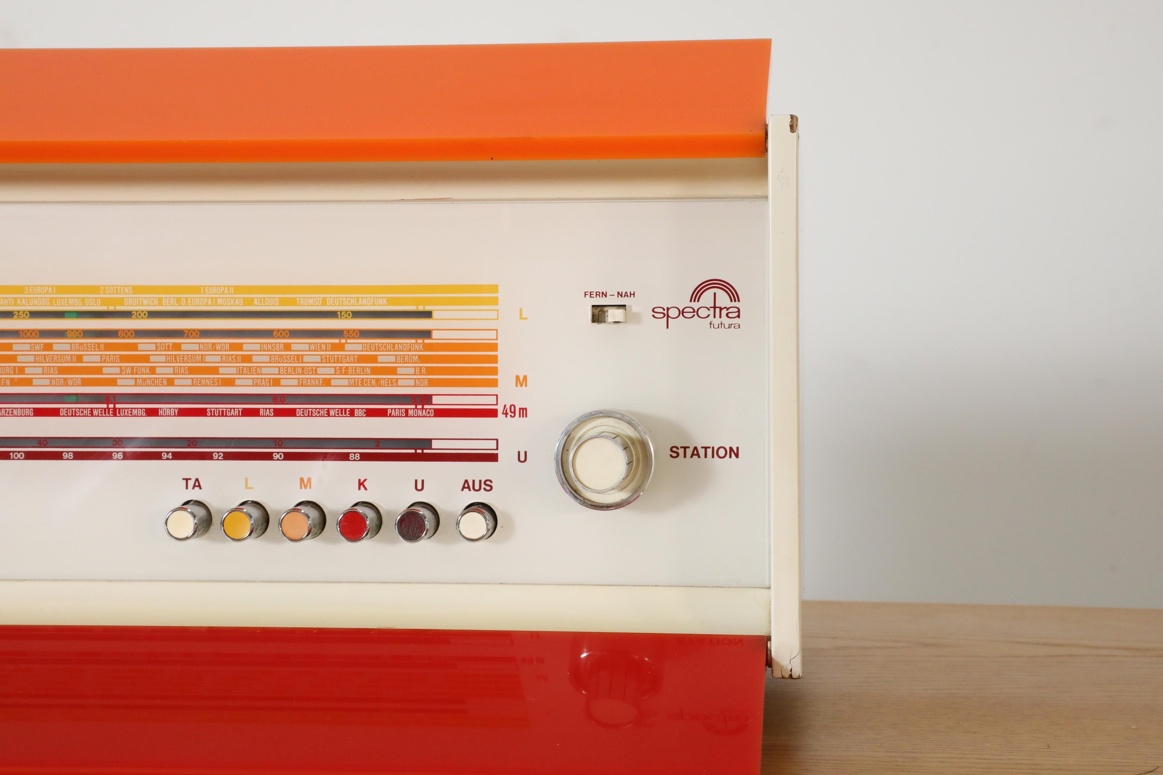 Raymond Loewy Designed Nordmende Spectra Futura Transistor Radio in Red & Orange For Sale 3