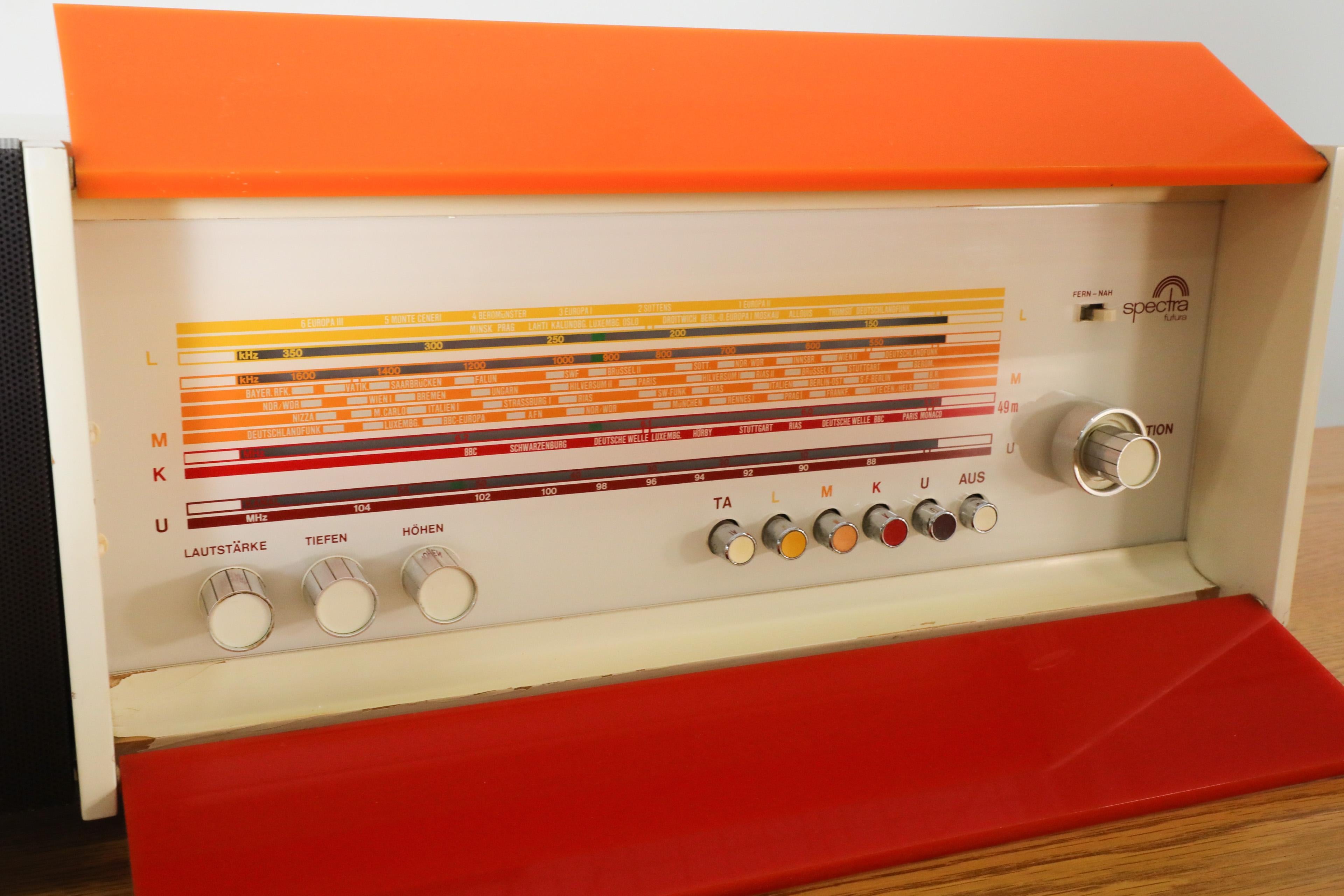Raymond Loewy Designed Nordmende Spectra Futura Transistor Radio in Red & Orange For Sale 5
