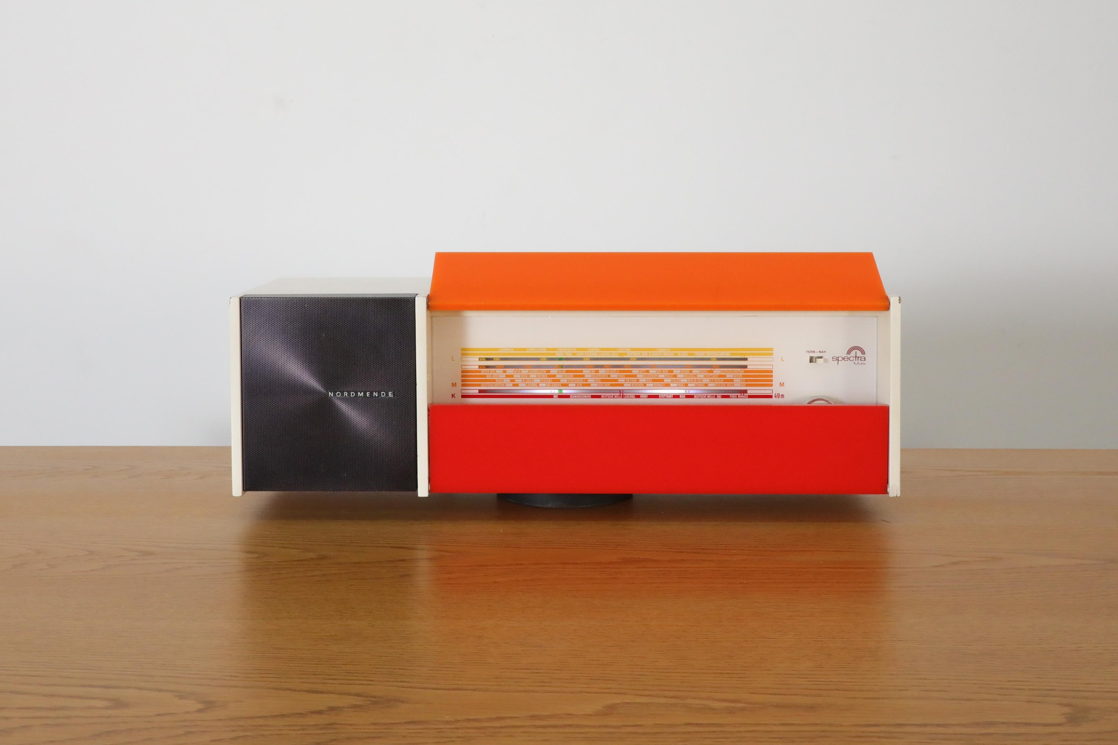 Mid-Century Modern Raymond Loewy Designed Nordmende Spectra Futura Transistor Radio in Red & Orange For Sale