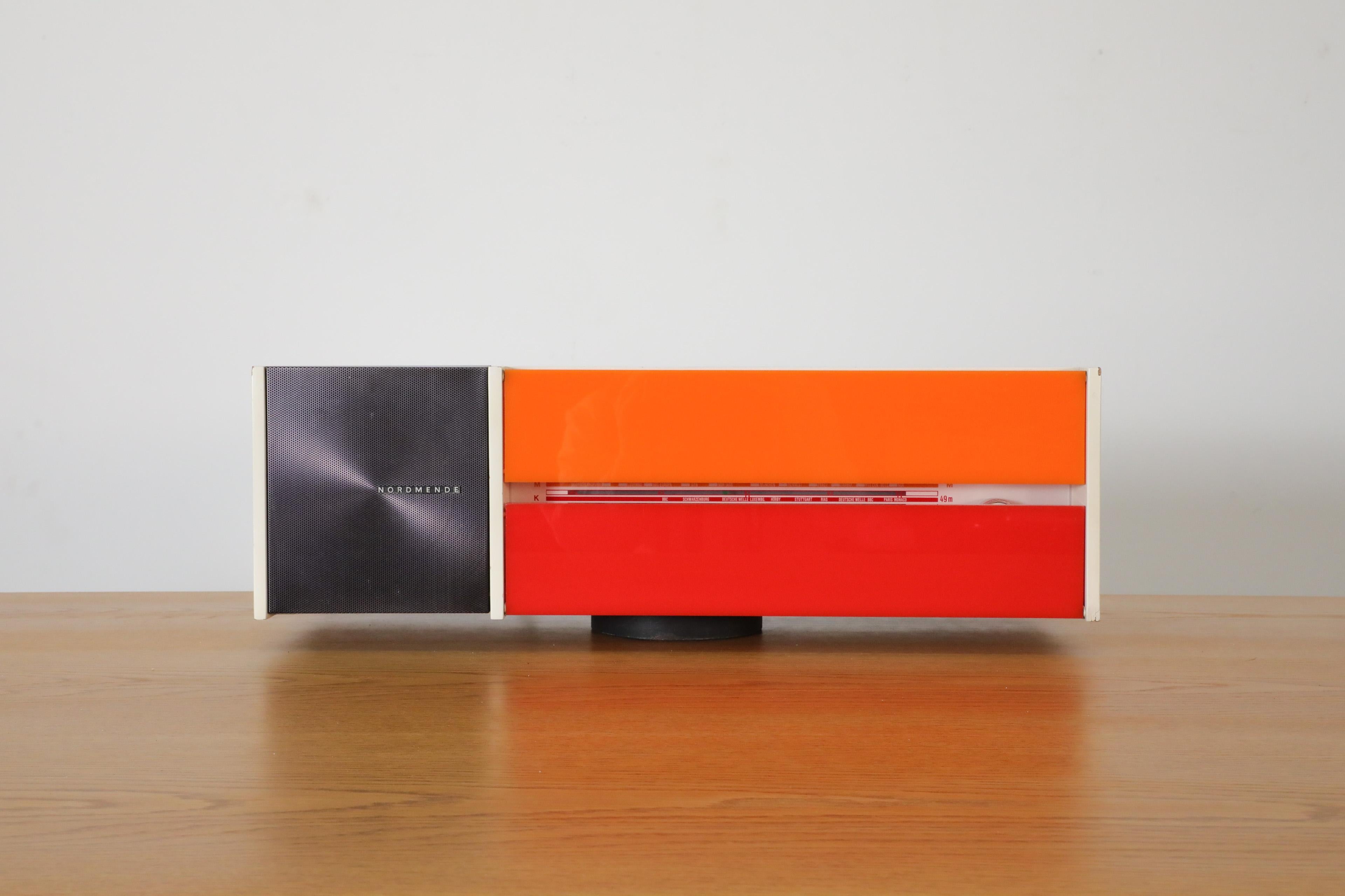 German Raymond Loewy Designed Nordmende Spectra Futura Transistor Radio in Red & Orange For Sale