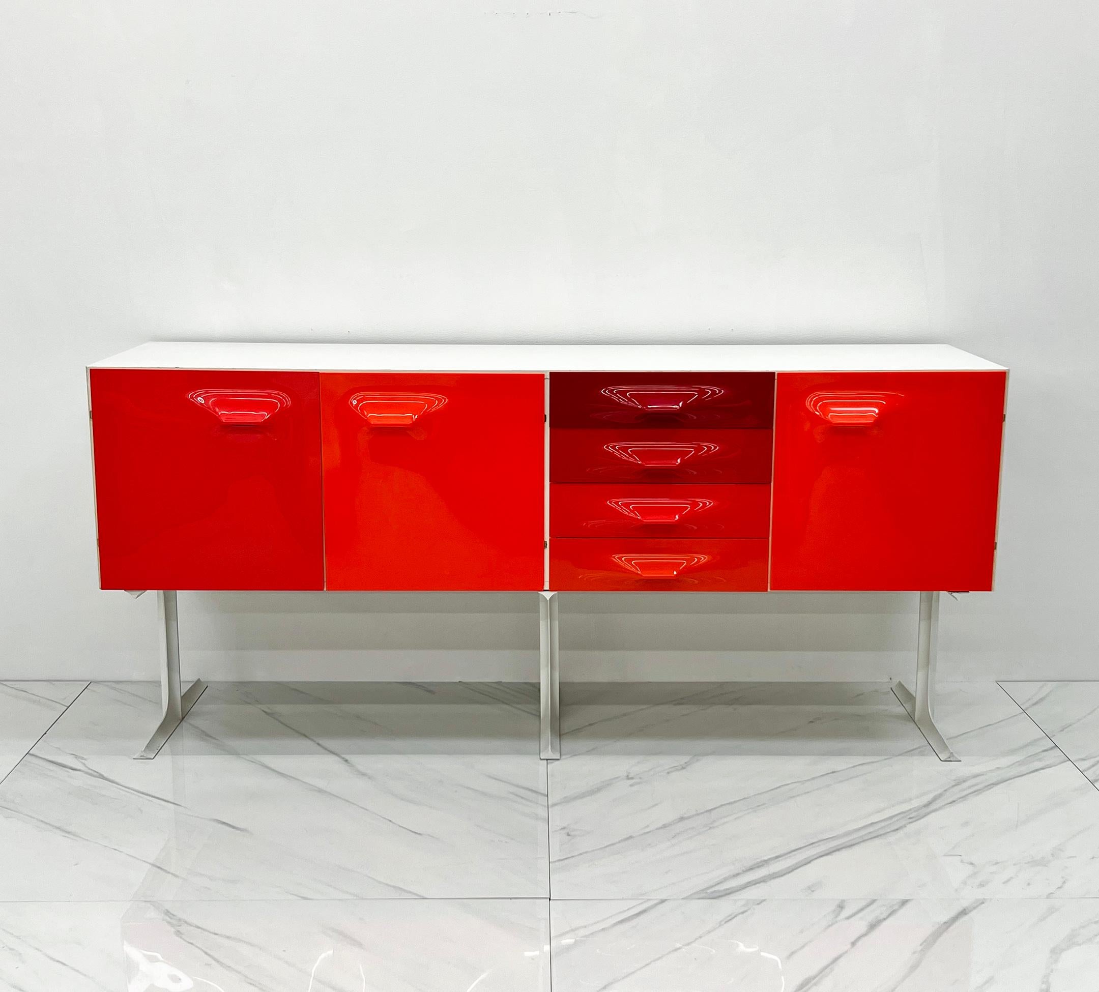 Mid-Century Modern Raymond Loewy DF2000 Credenza, 1960's