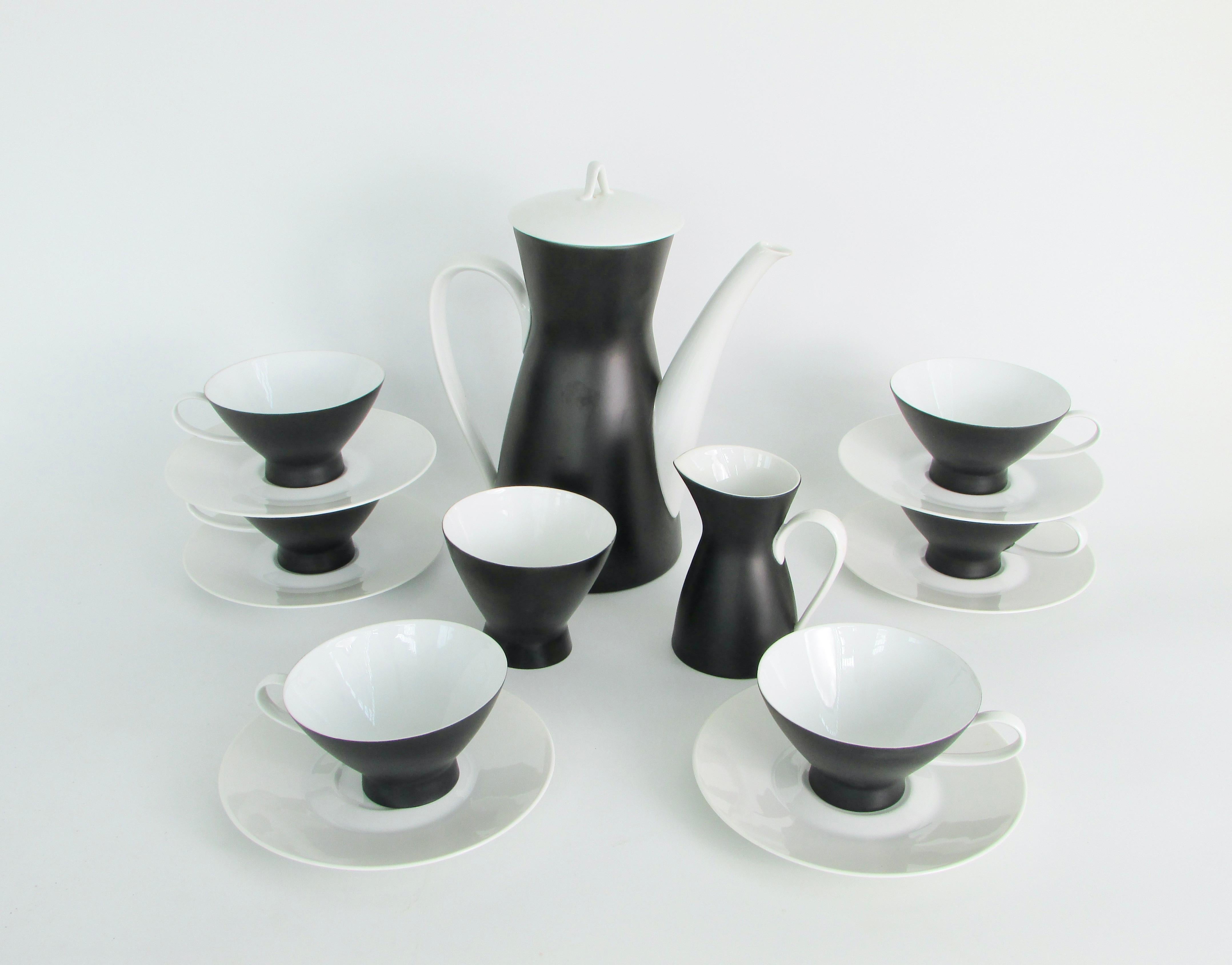 Elegantes 15-teiliges Kaffeeservice von Raymond Loewy für Rosenthal . Sechs Tassen 4,25