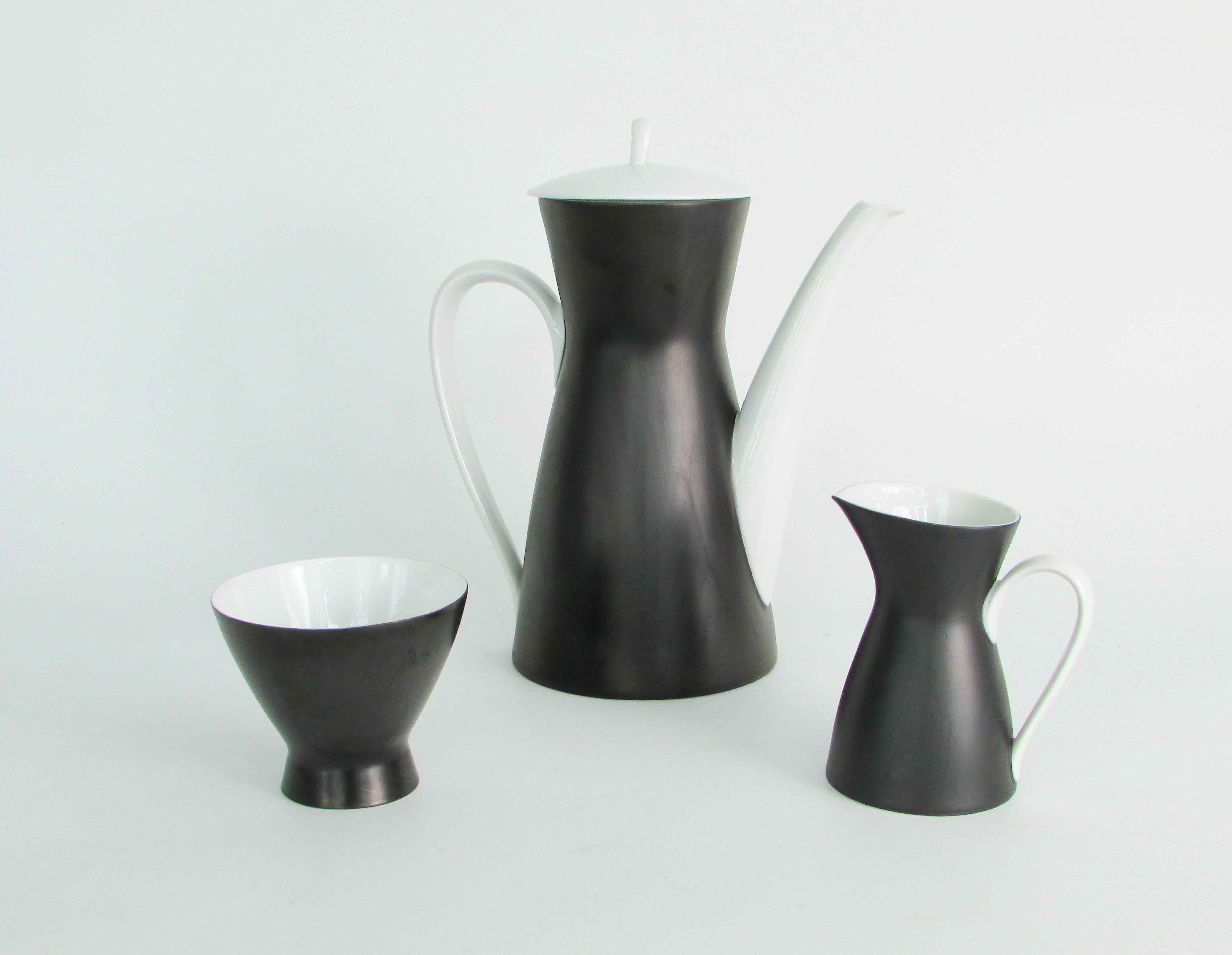 Raymond Loewy Ebony Black Rosenthal Germany fine china coffee service for six  In Good Condition For Sale In Ferndale, MI