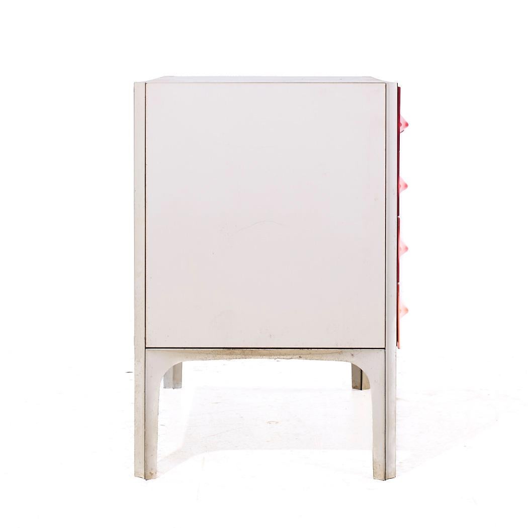 Francese Raymond Loewy per Doubinsky Frères DF 2000 MCM credenza in vetroresina rossa in vendita
