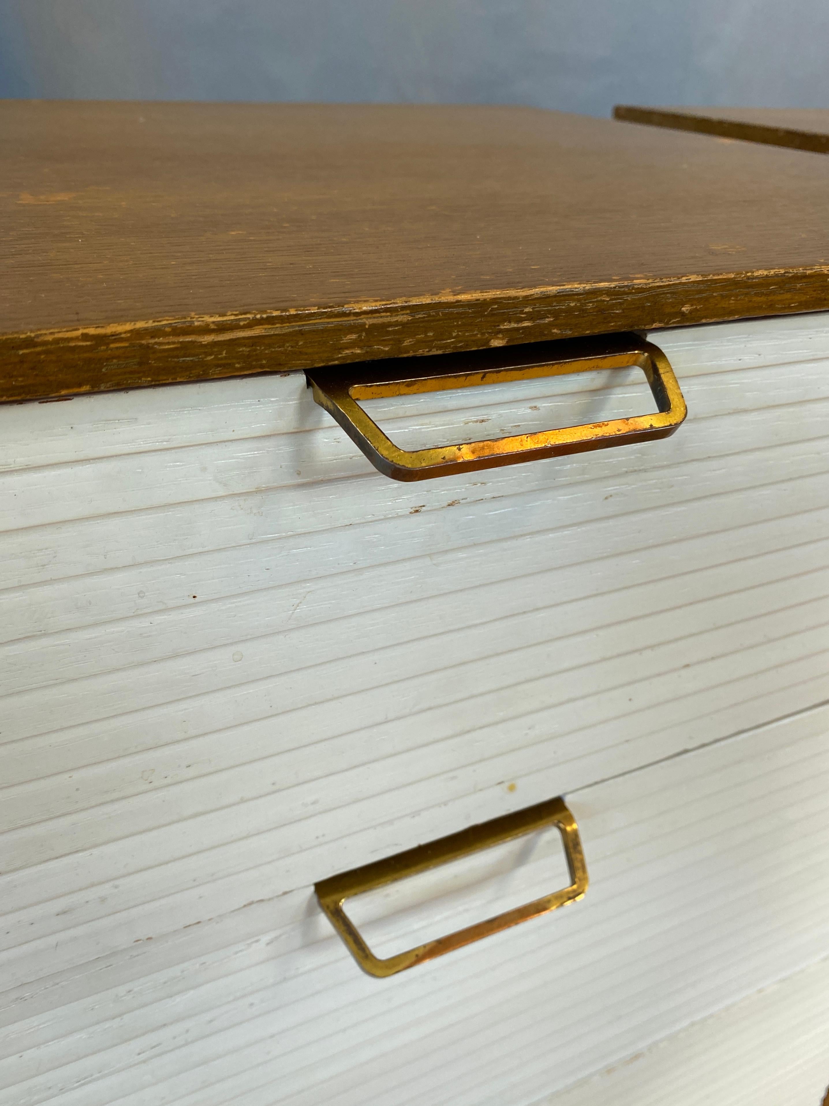 Raymond Loewy für Mengel Furniture Sechs Schubladen Zweifarbige Kommode 'Einer verfügbar' 11