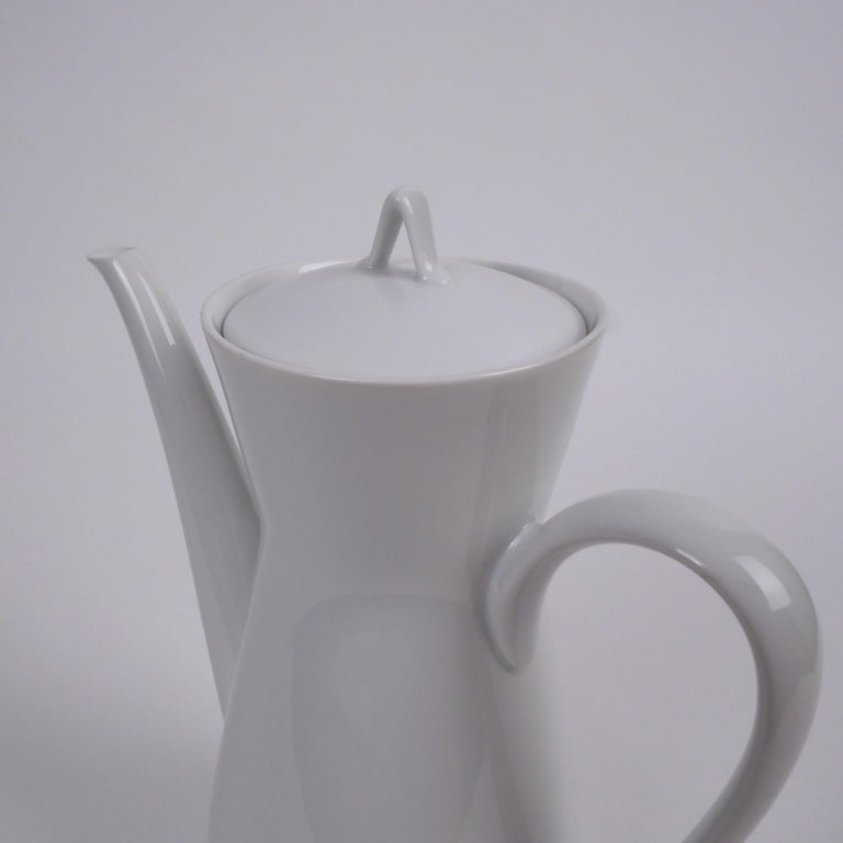Raymond Loewy for Rosenthal ‘Form 2000' Coffee Pot, Designed 1954, White Ceramic 1