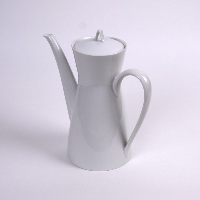 Raymond Loewy for Rosenthal ‘Form 2000' Coffee Pot, Designed 1954, White Ceramic 2