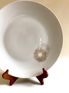 Raymond Loewy for Rosenthal Form 2000 MCM Chop Plate in Sunburst Pattern
