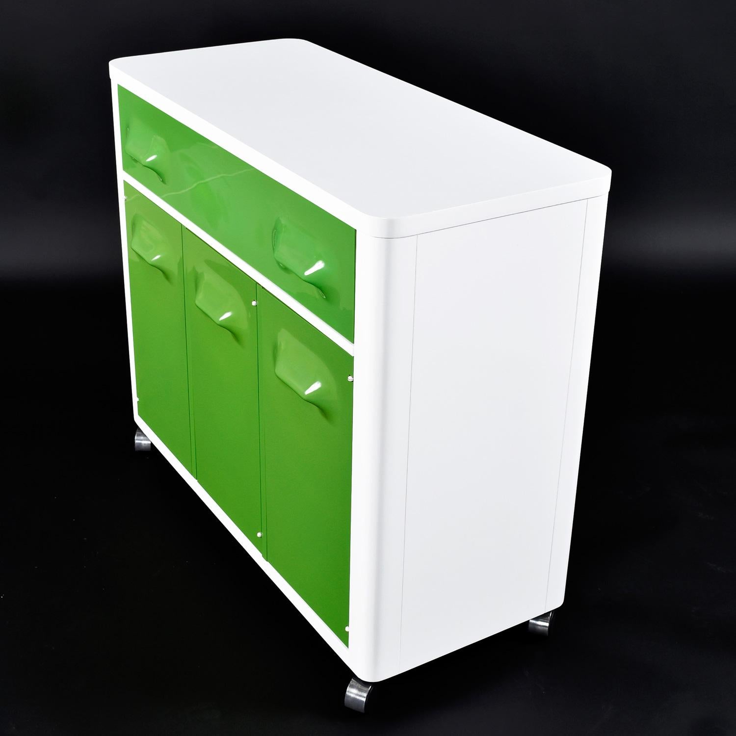 Raymond Loewy Inspired Green Chapter One Dry Bar Buffet by Broyhill Premier 2