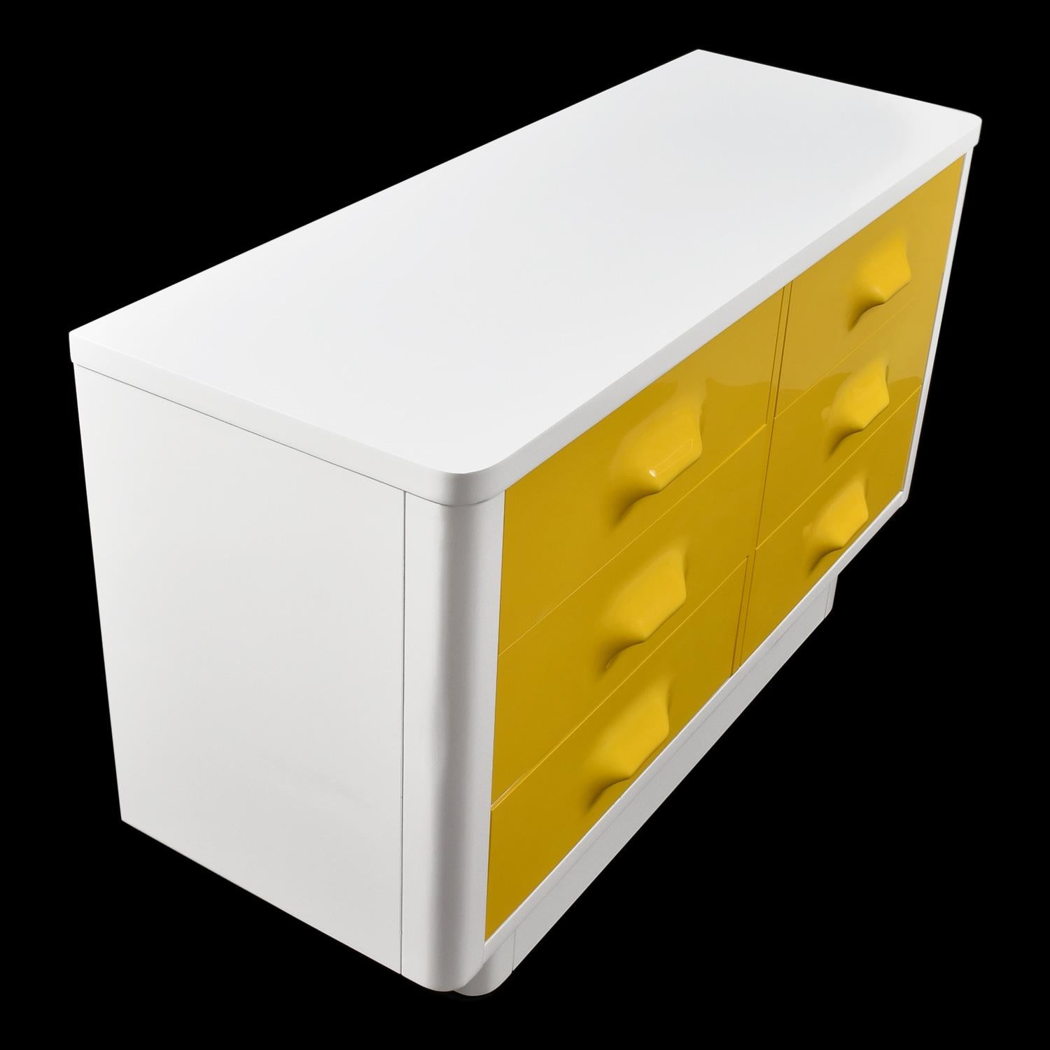 Raymond Loewy Inspired Yellow Chapter One Dresser by Broyhill Premier For Sale 6