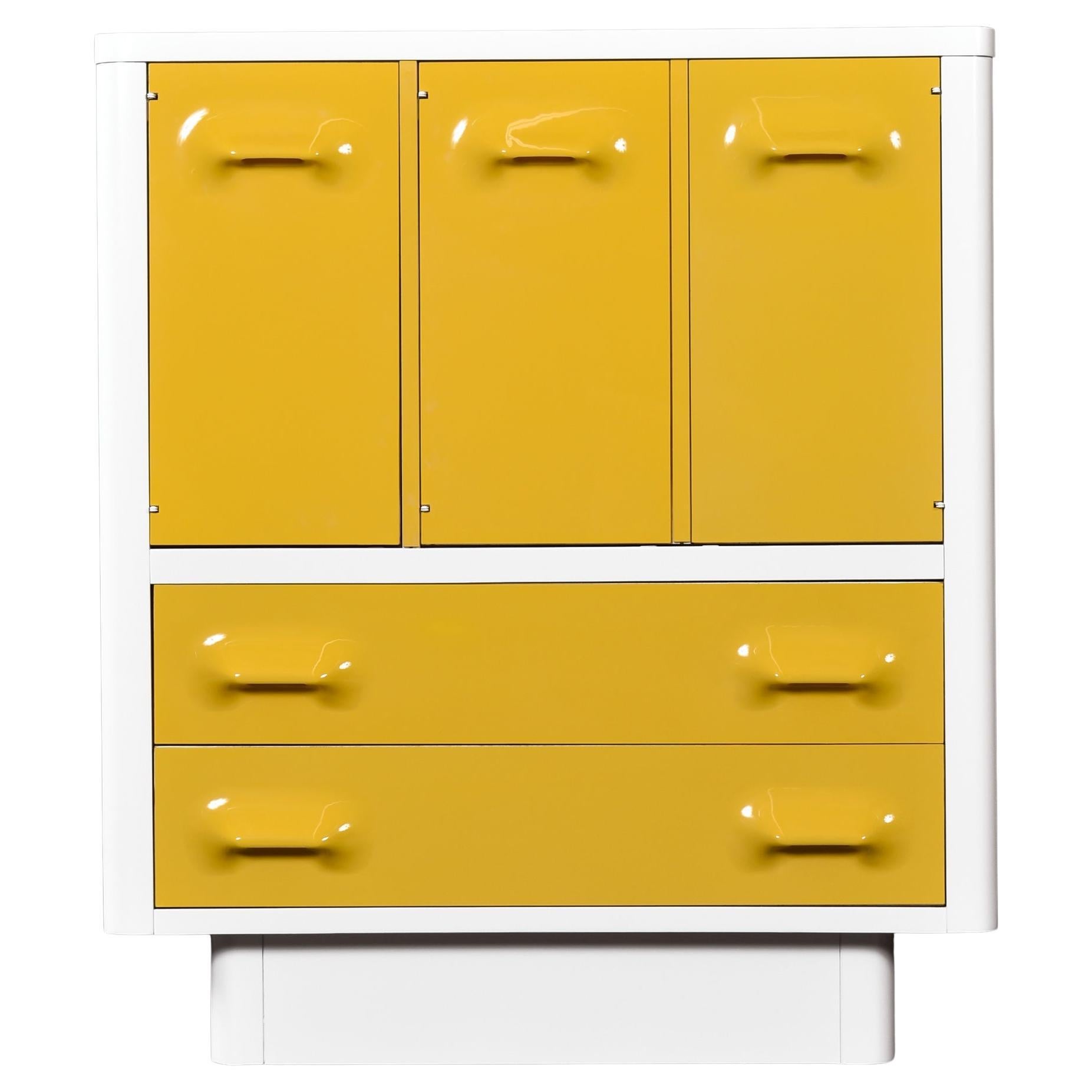 This model is nearly impossible to find.  Moreover, yellow is the most sought after option.  Combined with the fact that we've restored this piece to outstanding condition, we're certain you WILL NOT find a more sublime rendition.  

Well it’s 2024,