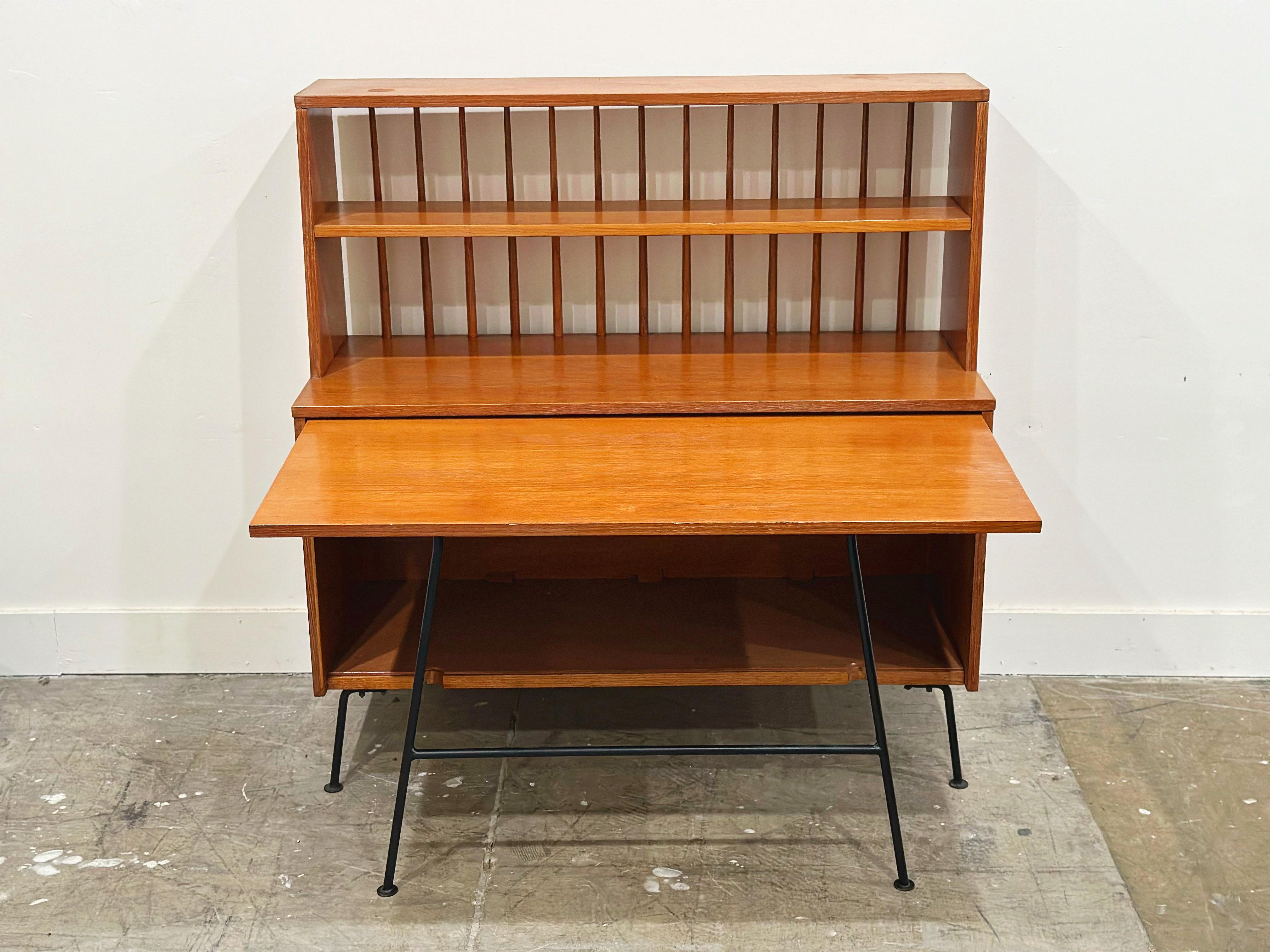 Mid-20th Century Raymond Loewy - Mengel - Credenza Table Console Convertible Buffet Dining Table For Sale