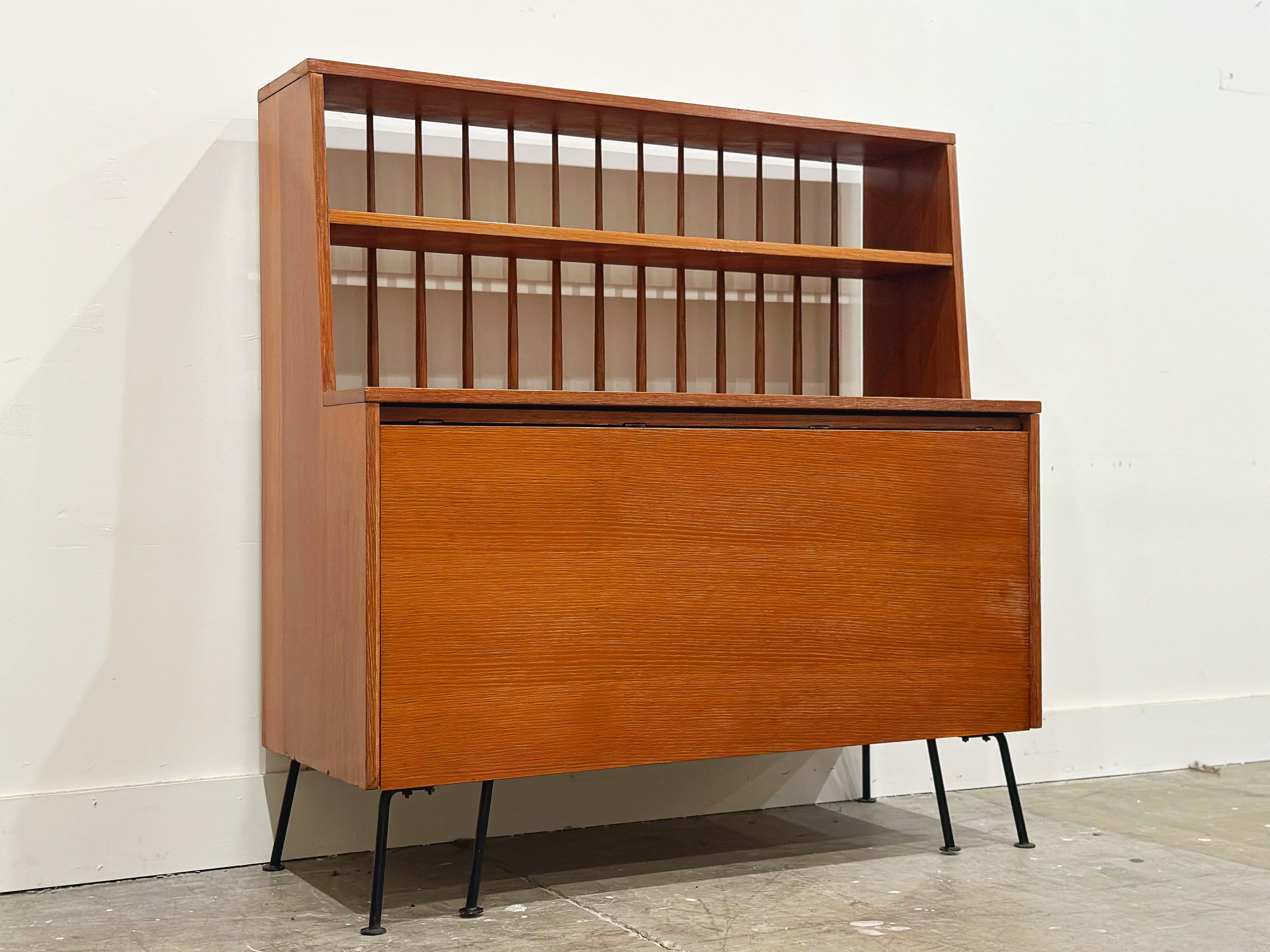 Raymond Loewy - Mengel - Credenza Table Console Convertible Buffet Dining Table For Sale 1