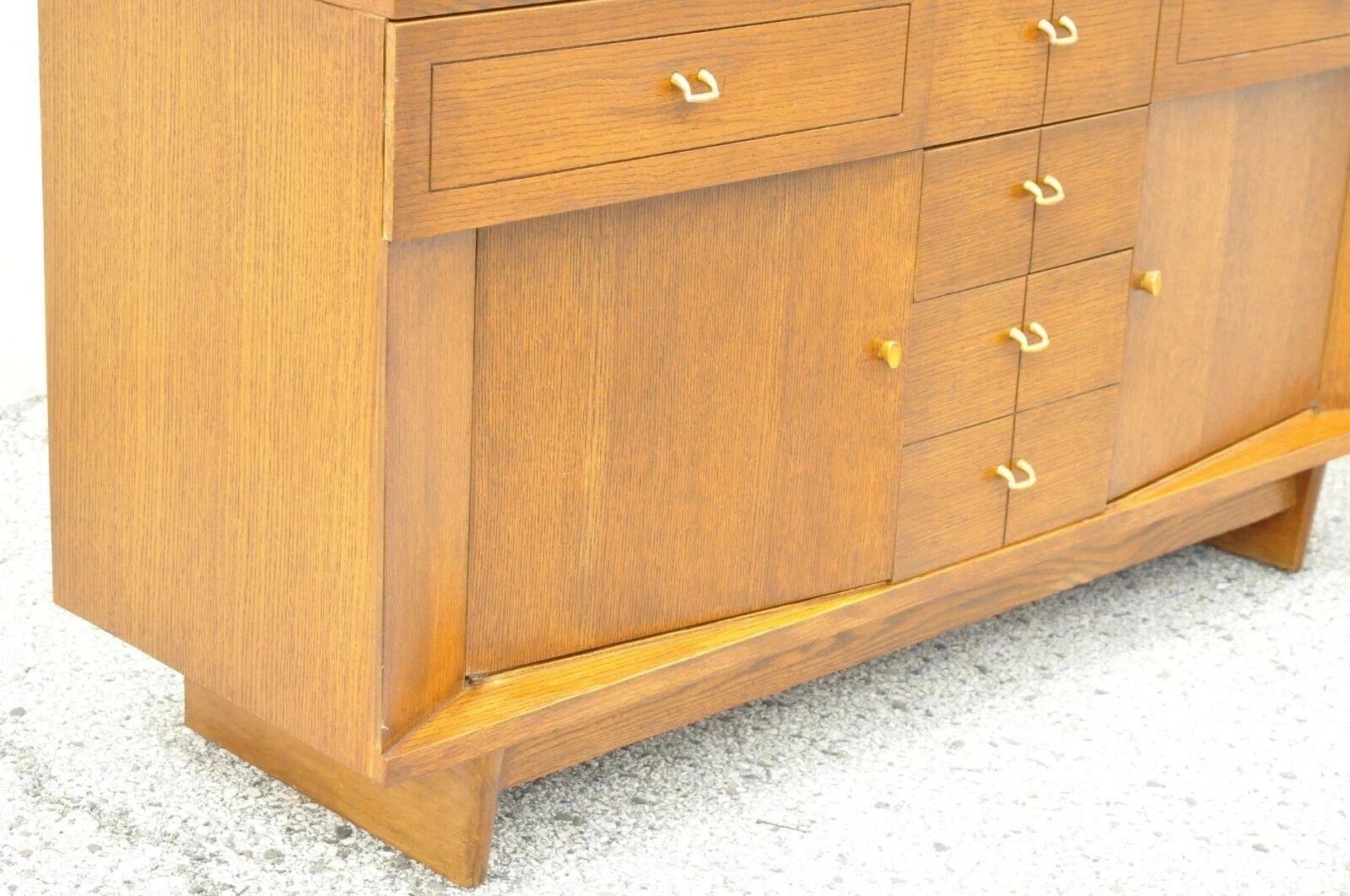 Raymond Loewy Mengel Mid Century Modern Sculpted Oak Buffet Sideboard Credenza In Good Condition For Sale In Philadelphia, PA