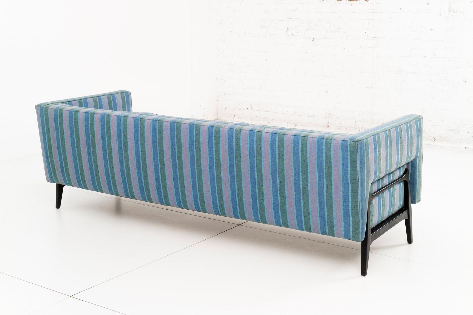 Mid-Century Modern Canapé Raymond Loewy en vente