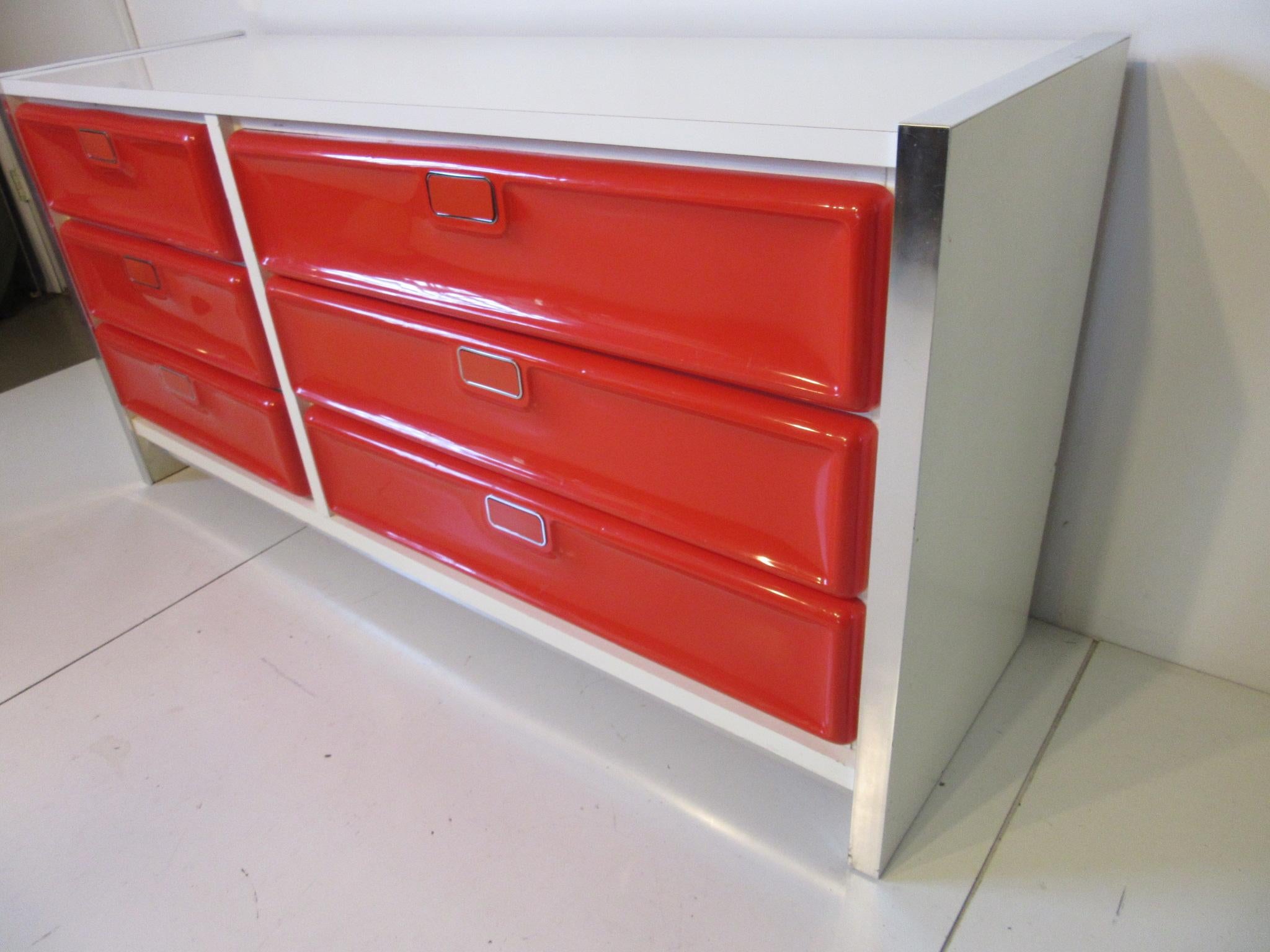 Modern Raymond Lowey/Broyhill Styled Dresser 