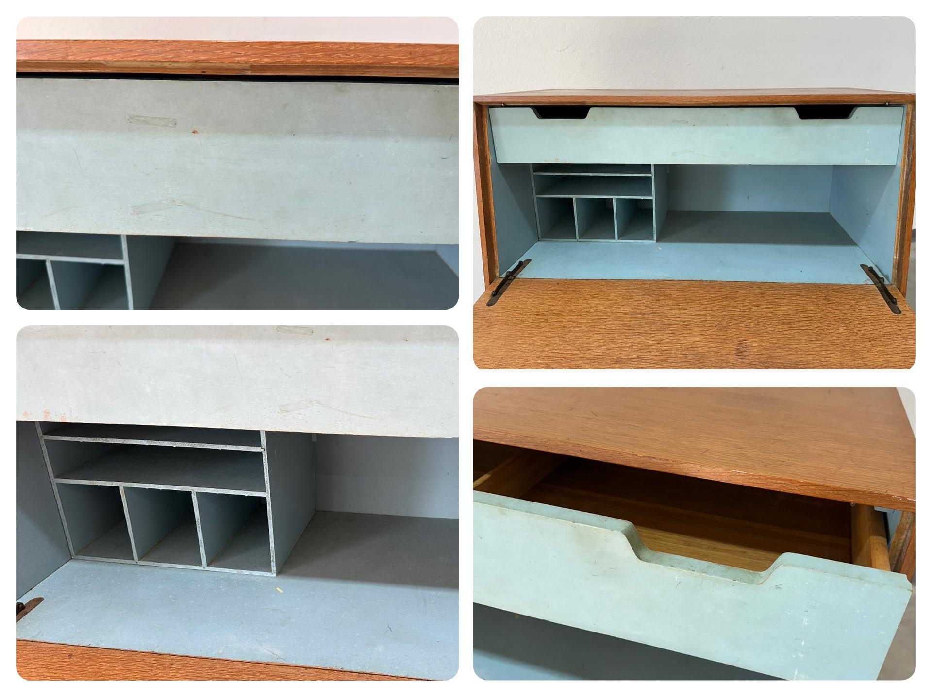 Raymond Lowey for Mengel Mid Century Secretary Desk c.1950's en vente 2