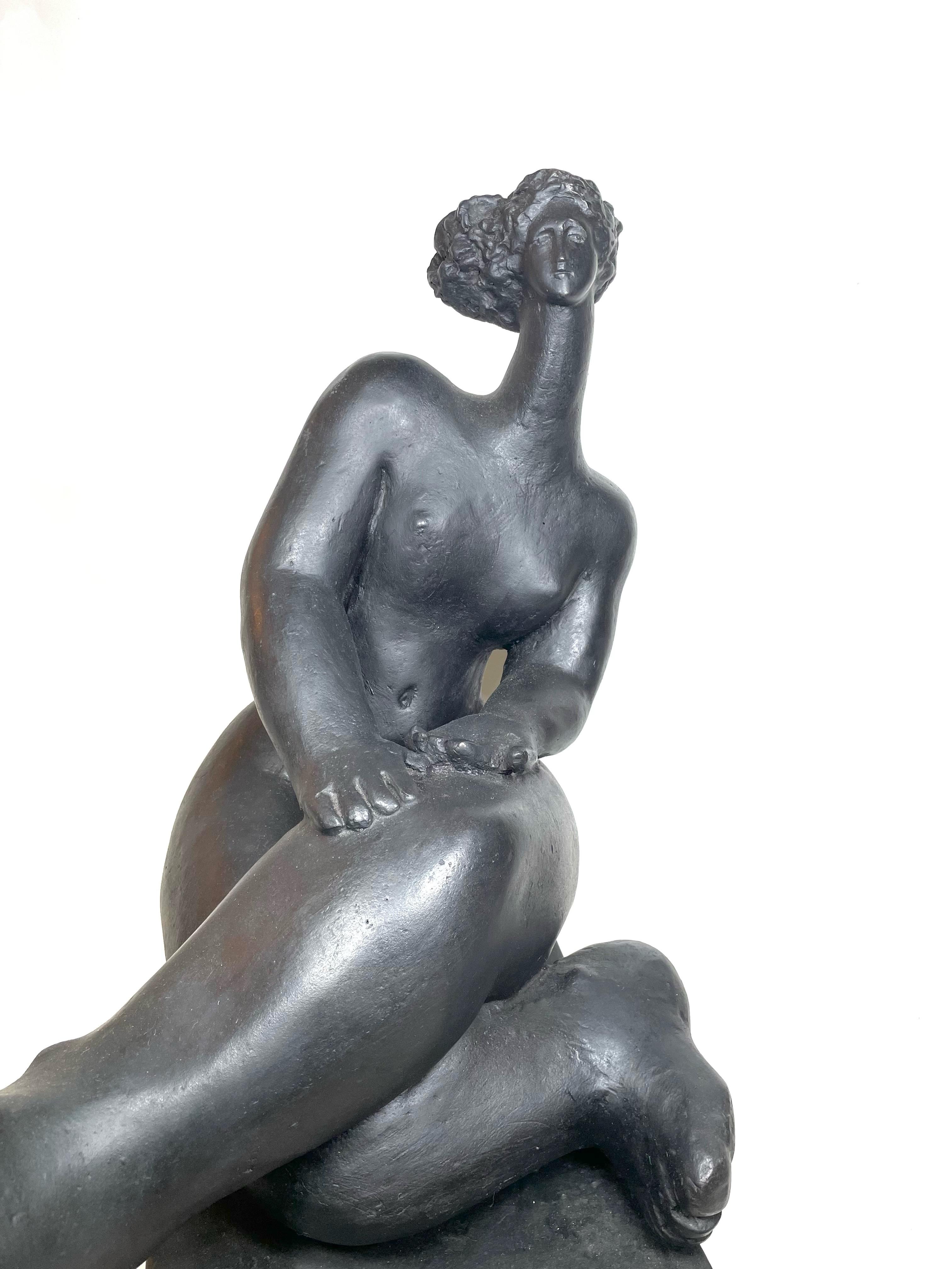 Rève (assise)  - Moderne Sculpture par Raymond Michèle