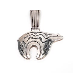 Pendentif d'ours amérindien en argent sterling Raymond Secatero