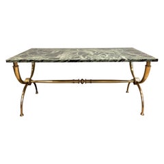 Table basse en laiton Raymond Subes avec plateau en marbre vert, France, par Raymond Subes