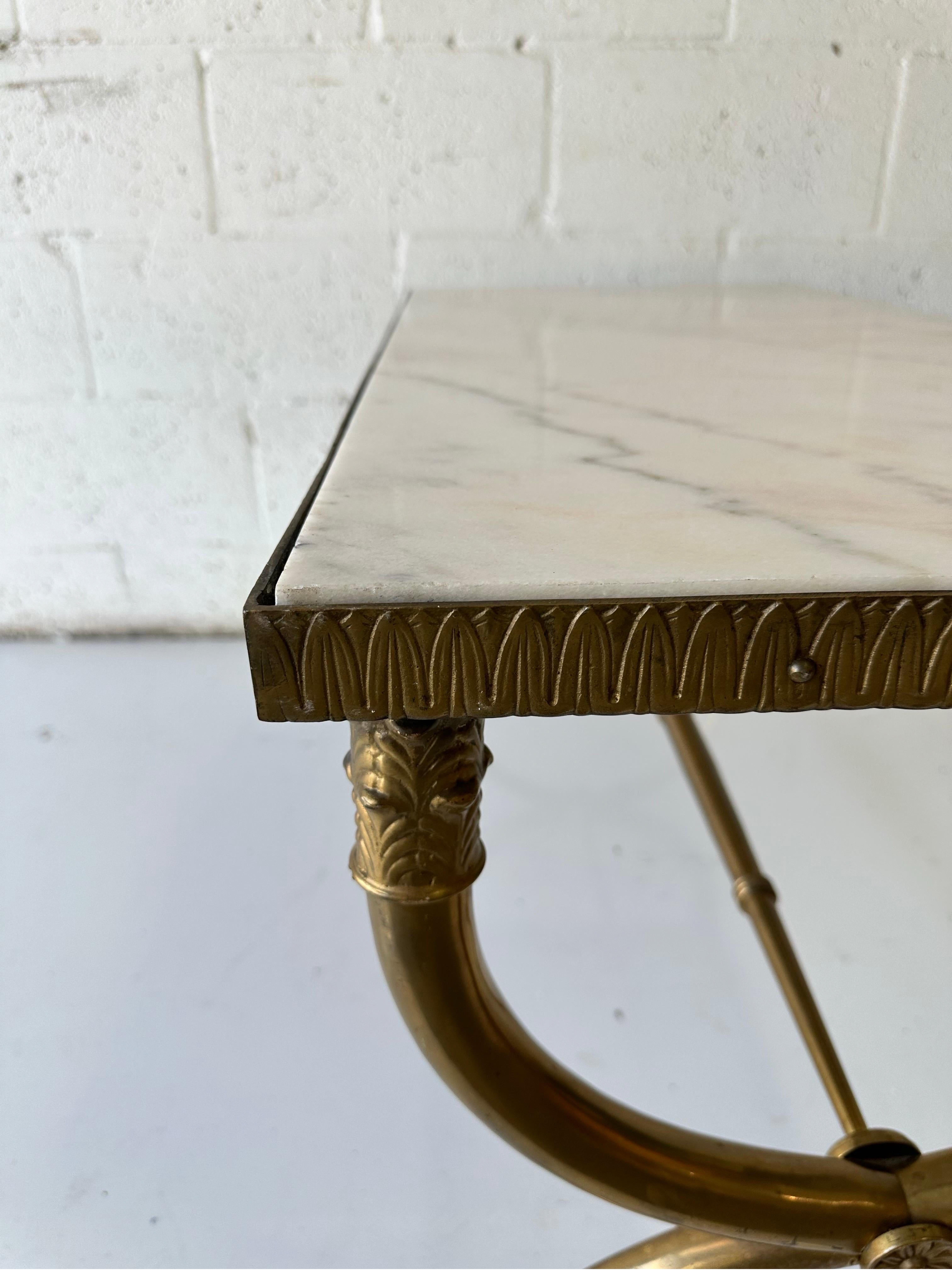 Table basse style Raymond Subes avec plateau en marbre en vente 2