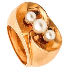 RAYMOND TEMPLIER 1960 Sculptural Ring In 18Kt Yellow Gold With Natural Pearls