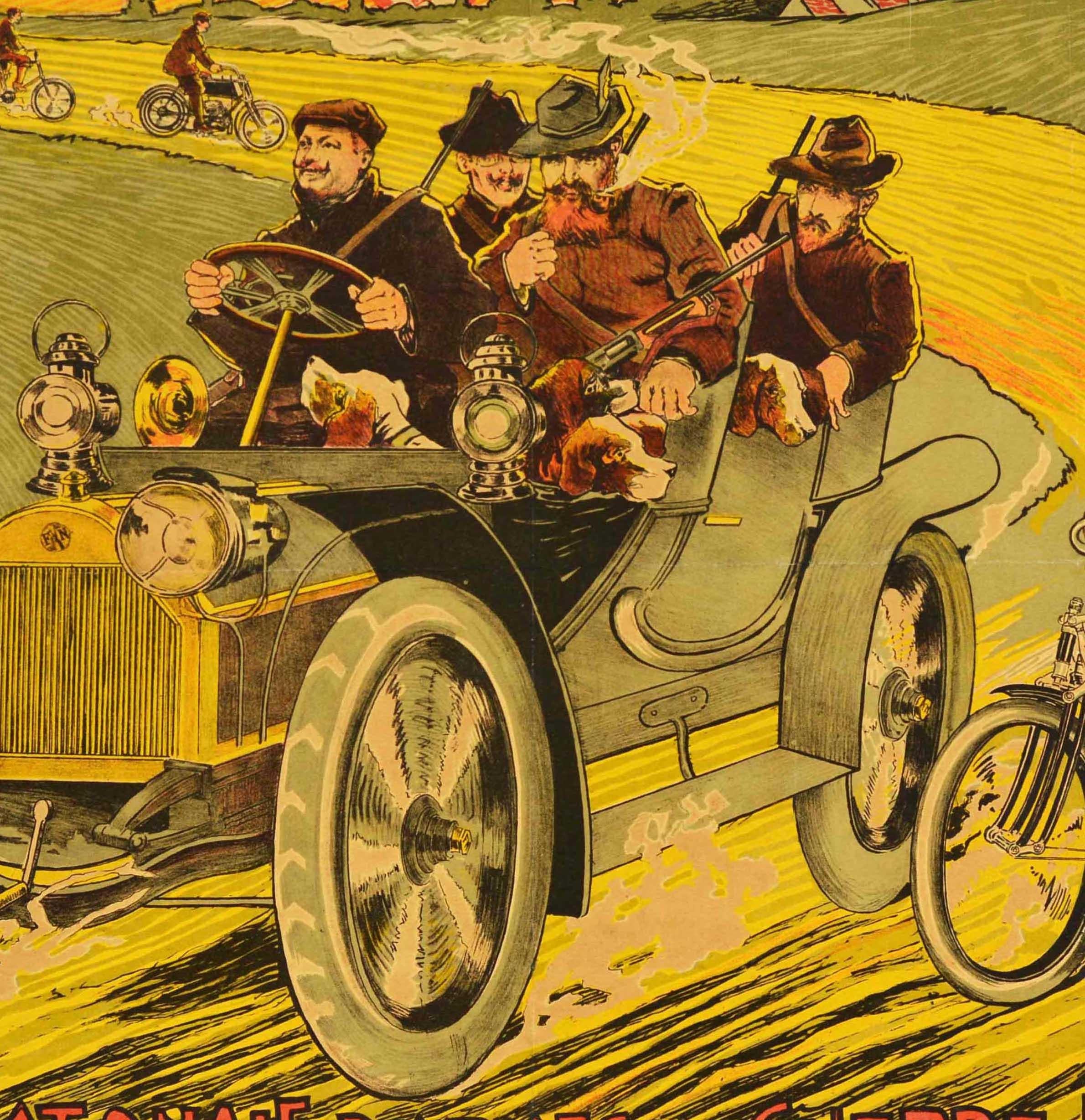 Affiche publicitaire originale ancienne pour la Fabrique Nationale D'Armes De Guerre-Herstal Paris 1900 Liège 1905 Grands Prix / Herstal National Weapons Factory présentant une illustration d'hommes portant des fusils dans une vieille voiture