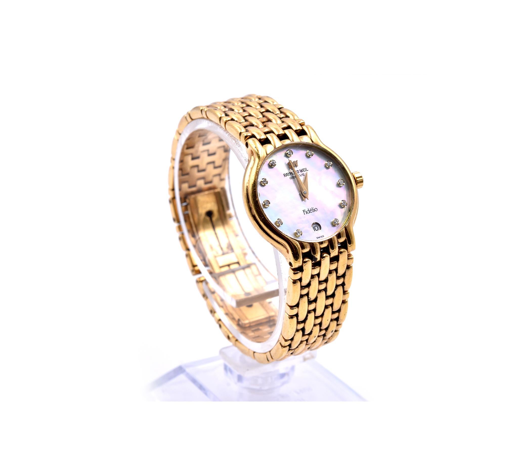 Movement: quartz
Function: hours, minutes, date
Case: 24mm 18k yellow gold-plated case, sapphire protective crystal, push/pull crown
Band: 18k yellow gold-plated bracelet with double fold down clasps
Dial: white MOP dial with diamond hour markers,