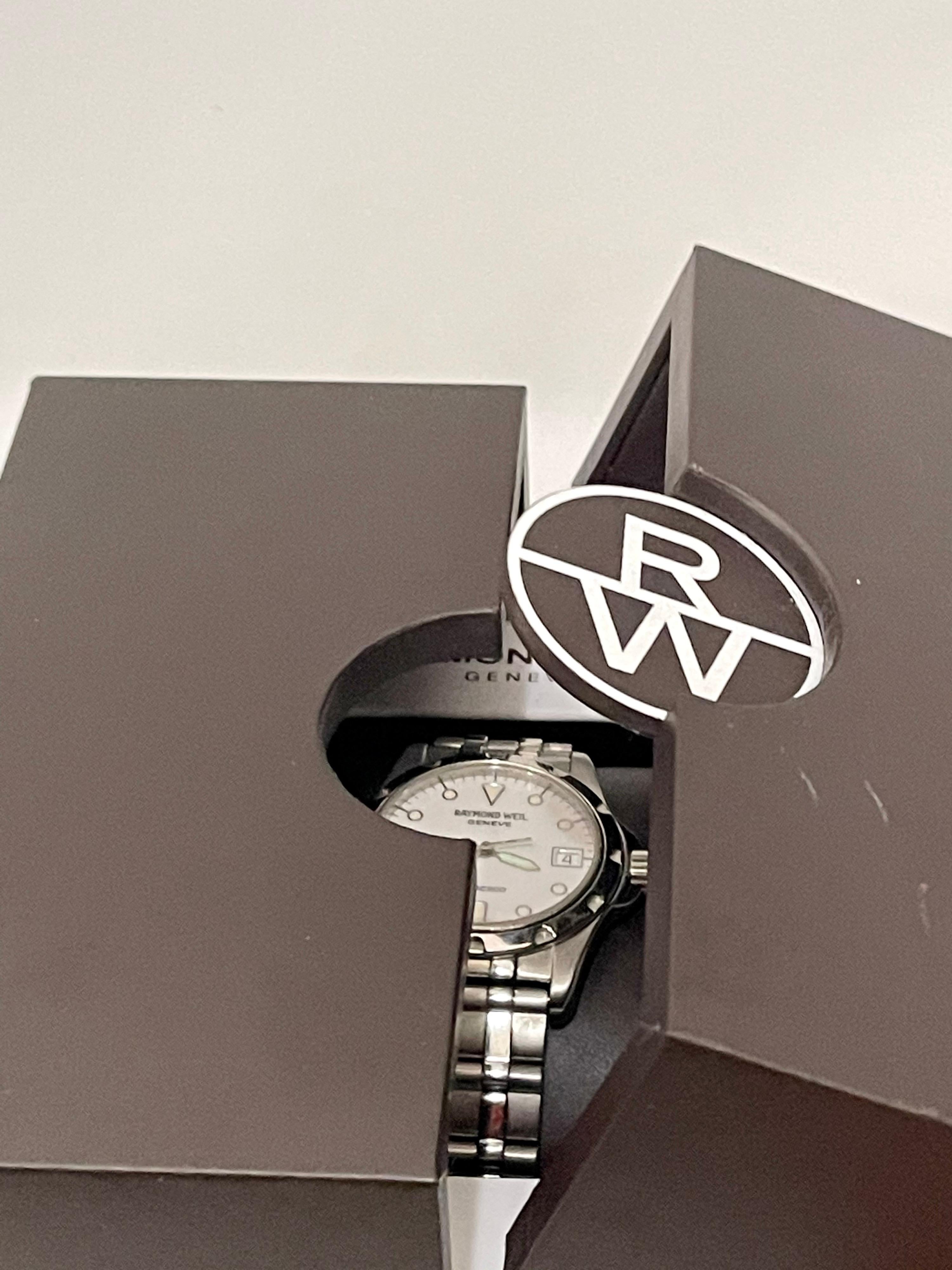 Raymond Weil Flamenco Stainless Steel Watch with Date & Box 5