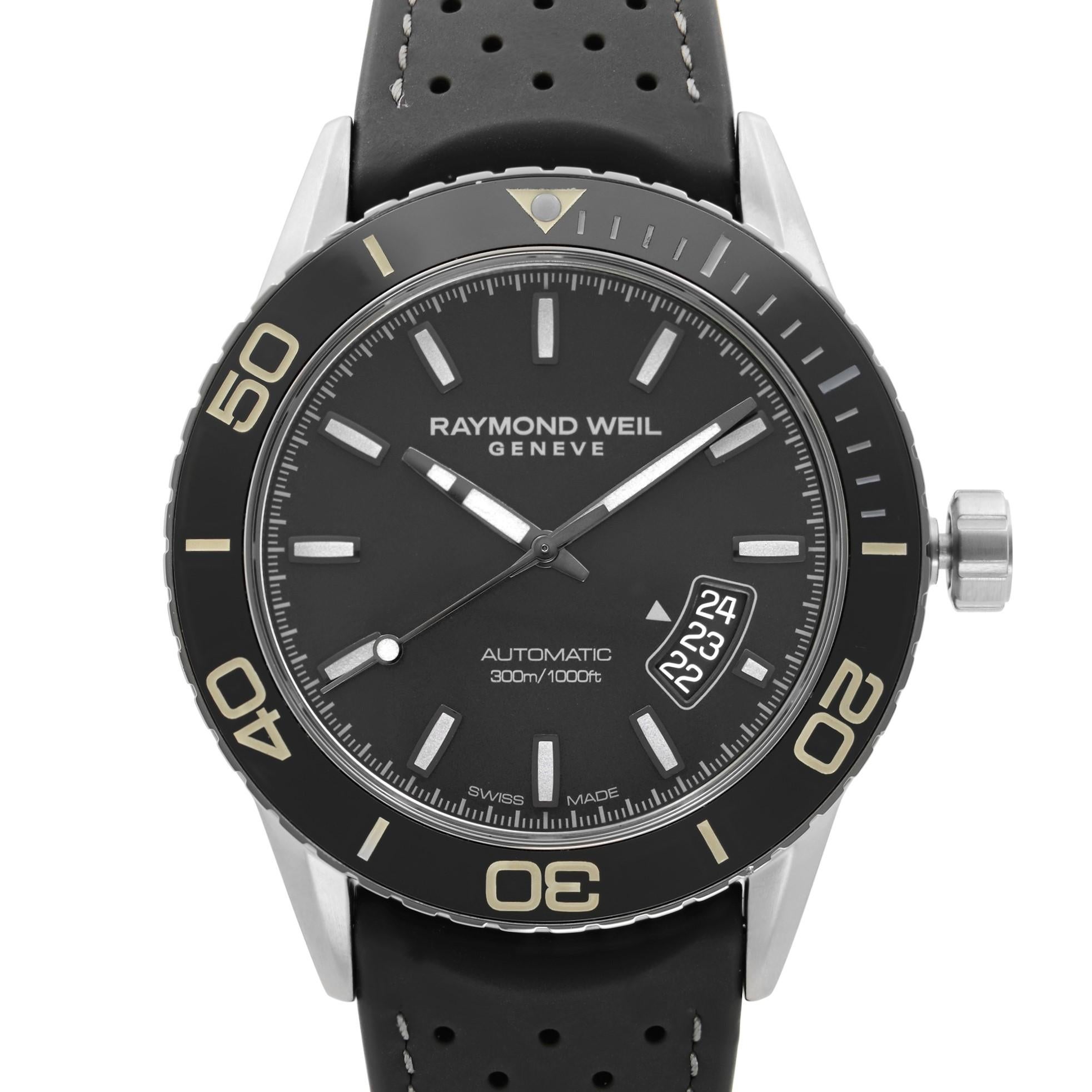 Unworn Raymond Weil Freelancer Gray PVD Steel Ceramic Automatic Men's Watch 2760-TR1-20001. This Beautiful Timepiece Features: Gray Stainless Steel Case with a Back Rubber Strap, Uni-Directional Rotating Black Ceramic Bezel, Black Dial with Luminous
