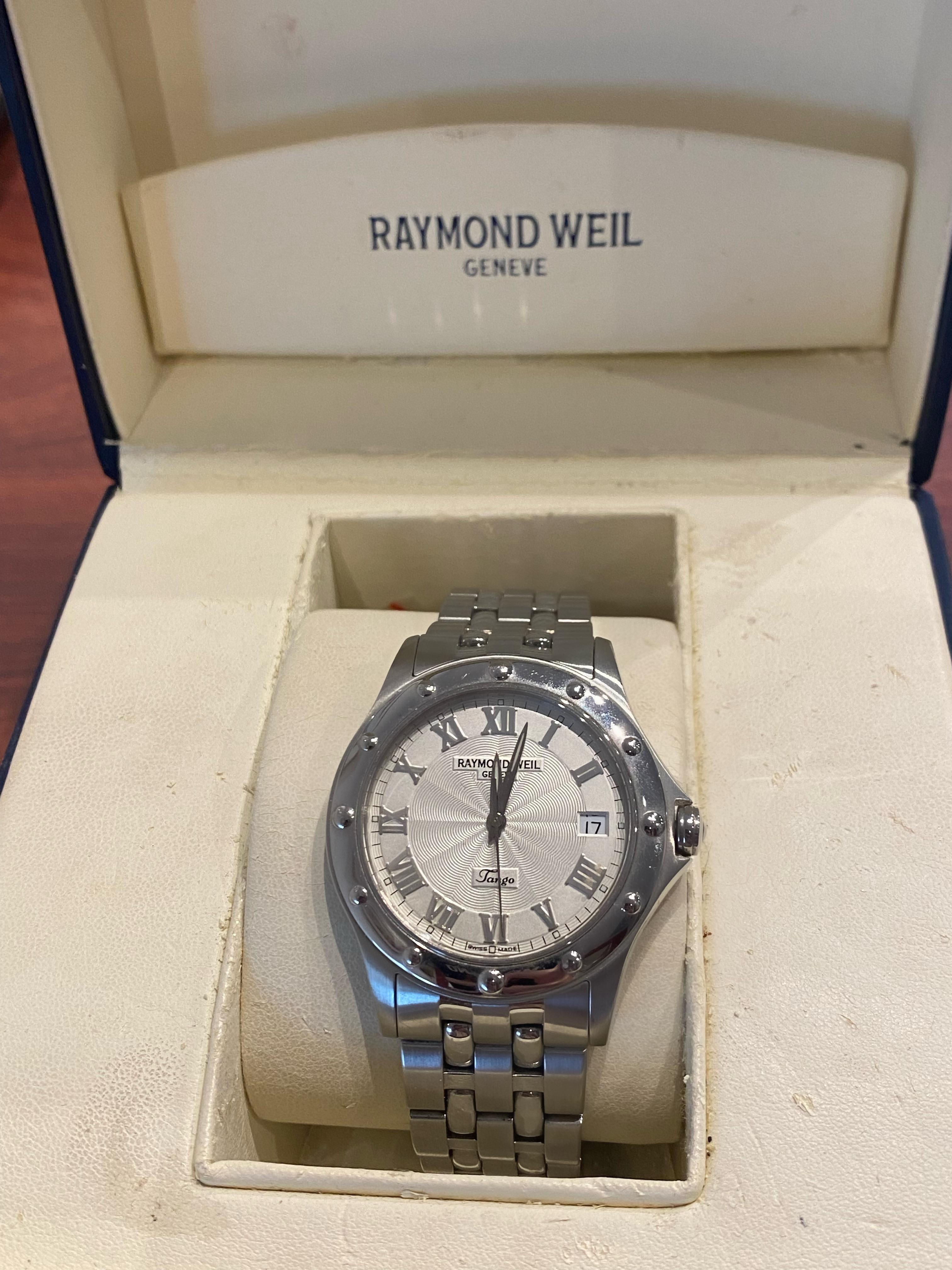 Raymond Weil Geneve Tango ref 5590 Quartz Mens' Watch. Box + Links. In Excellent Condition For Sale In MELBOURNE, AU