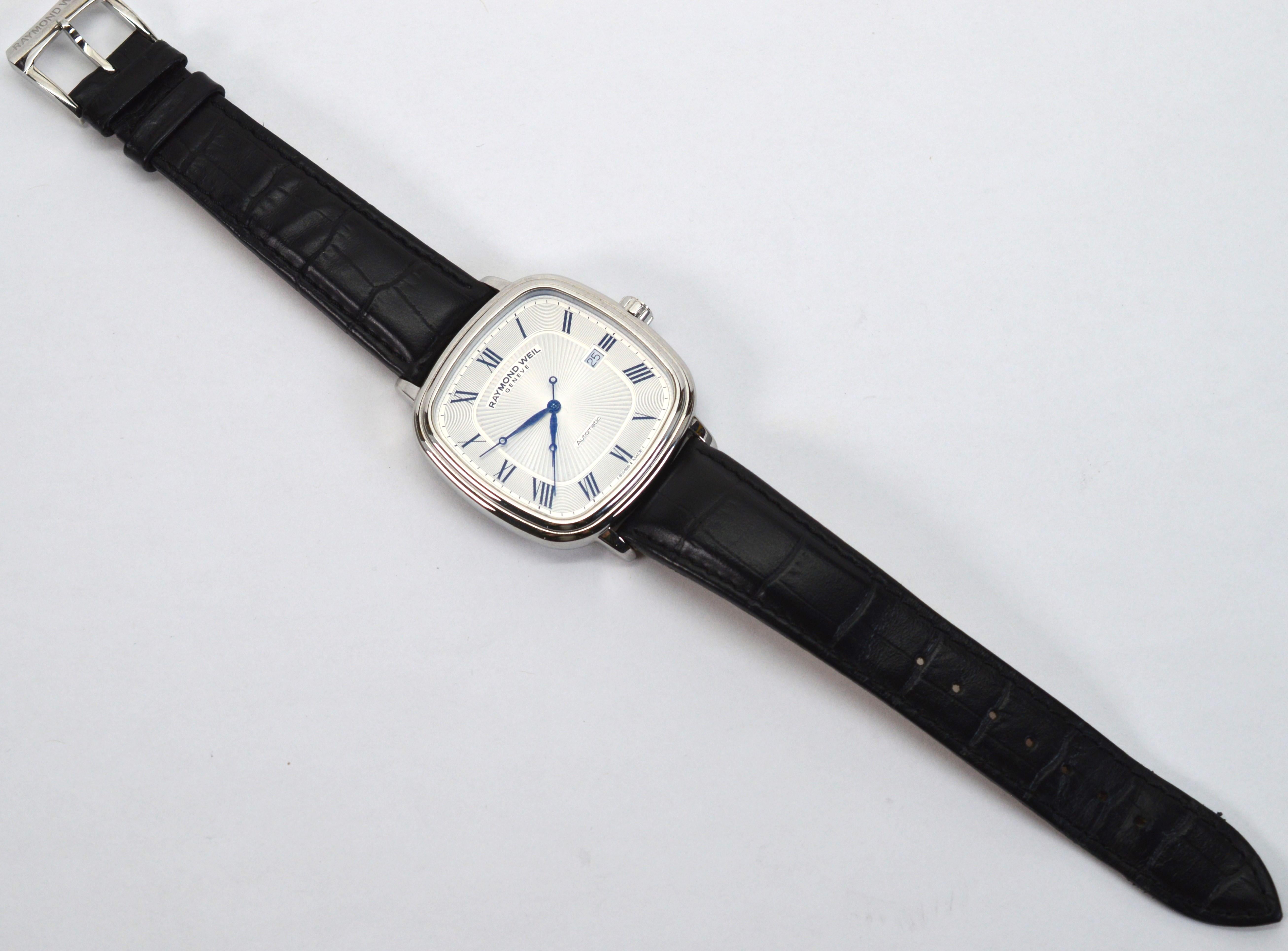 Raymond Weil Maestro STC-00659 Mens Automatic Wrist Watch  In Excellent Condition For Sale In Mount Kisco, NY