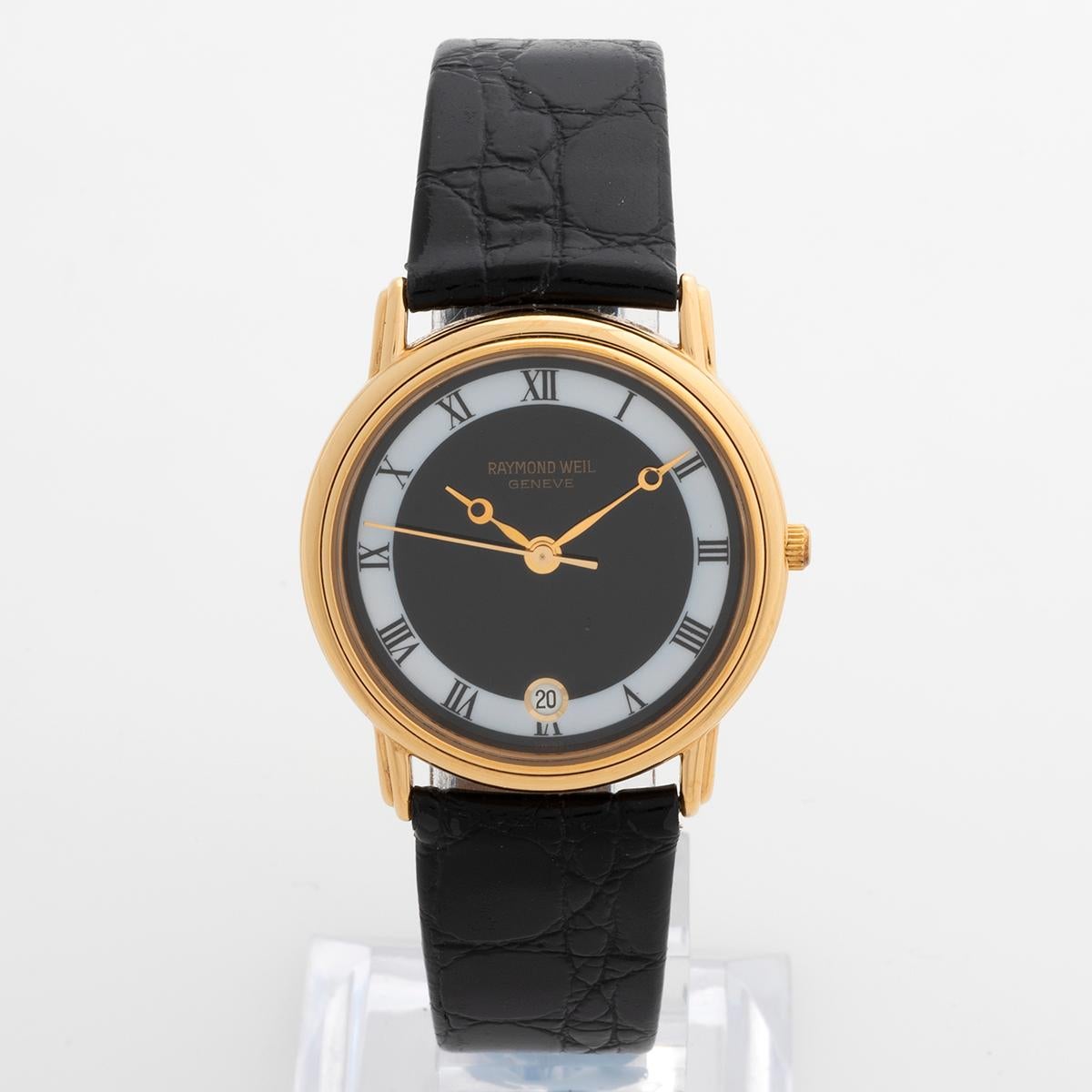 Our wonderful vintage Raymond Weil set, both reference 5532 quartz, make the perfect unison for the vintage lover. The larger measures 32mm, the smaller 26mm and both feature a gold capped stainless steel case with art deco style dial of black /