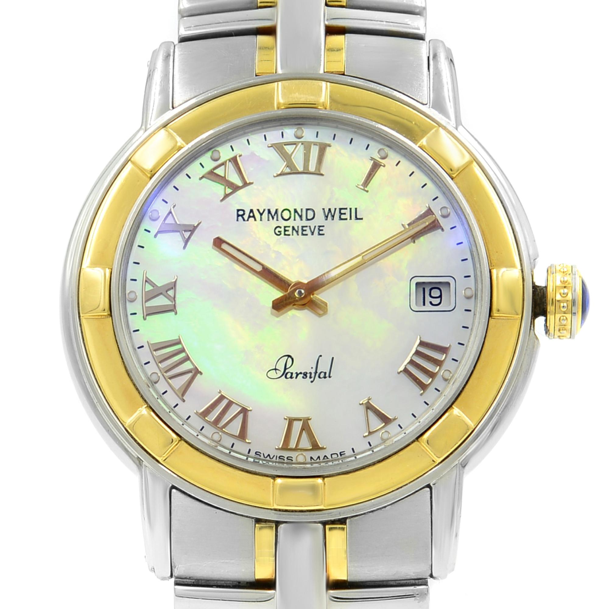This pre-owned Raymond Weil Parsifal 9540-STG-00908 is a beautiful men's timepiece that is powered by a quartz movement which is cased in a stainless steel case. It has a round shape face, date dial and has hand roman numerals style markers. It is