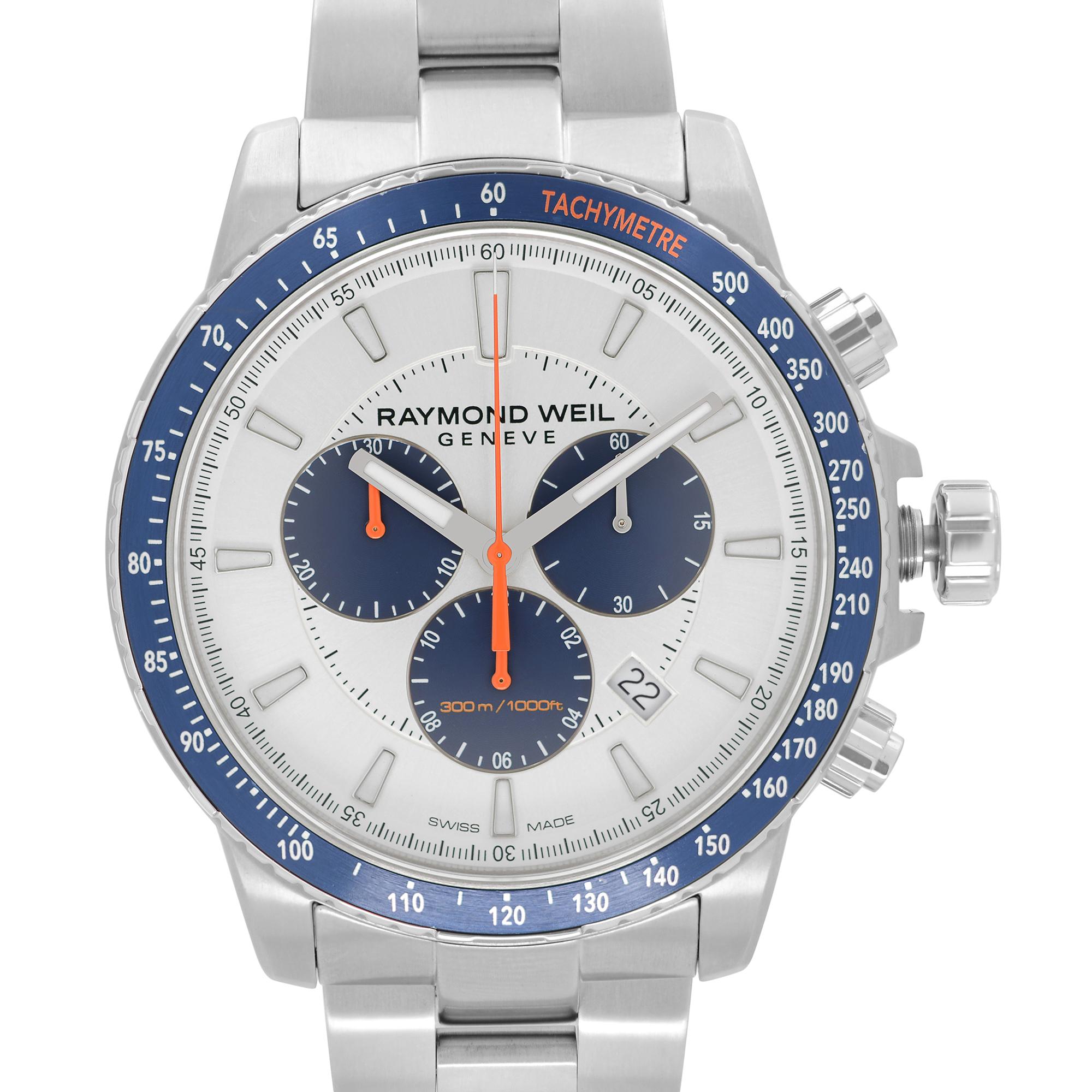 Neu mit Defekten Raymond Weil Tango 43mm Stahl Silber und Blau Zifferblatt Quarzuhr. Die Uhr Lünette hat ein paar unbedeutende Kerben und Schrammen. Dieser schöne Zeitmesser verfügt über: Edelstahl-Gehäuse und Armband:: feste Edelstahl-Lünette mit
