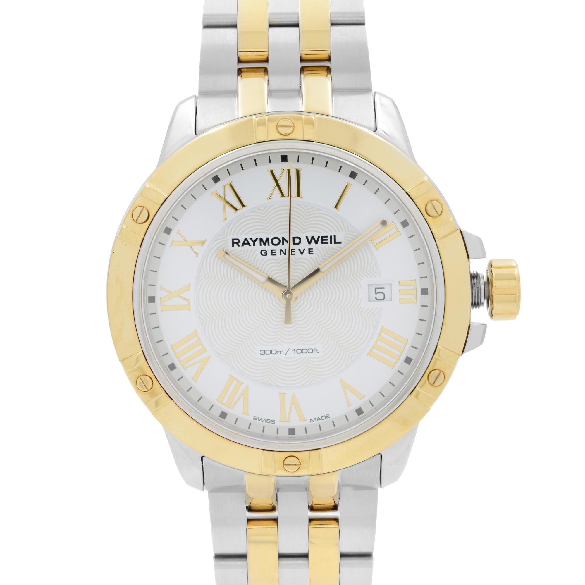 Store Display Model Raymond Weil Tango Two-Tone Steel White Dial Quartz Herrenuhr. Die Uhr kann während der Auslage im Geschäft kleine Flecken aufweisen. Dieser schöne Zeitmesser verfügt über: Edelstahlgehäuse mit einem zweifarbigen