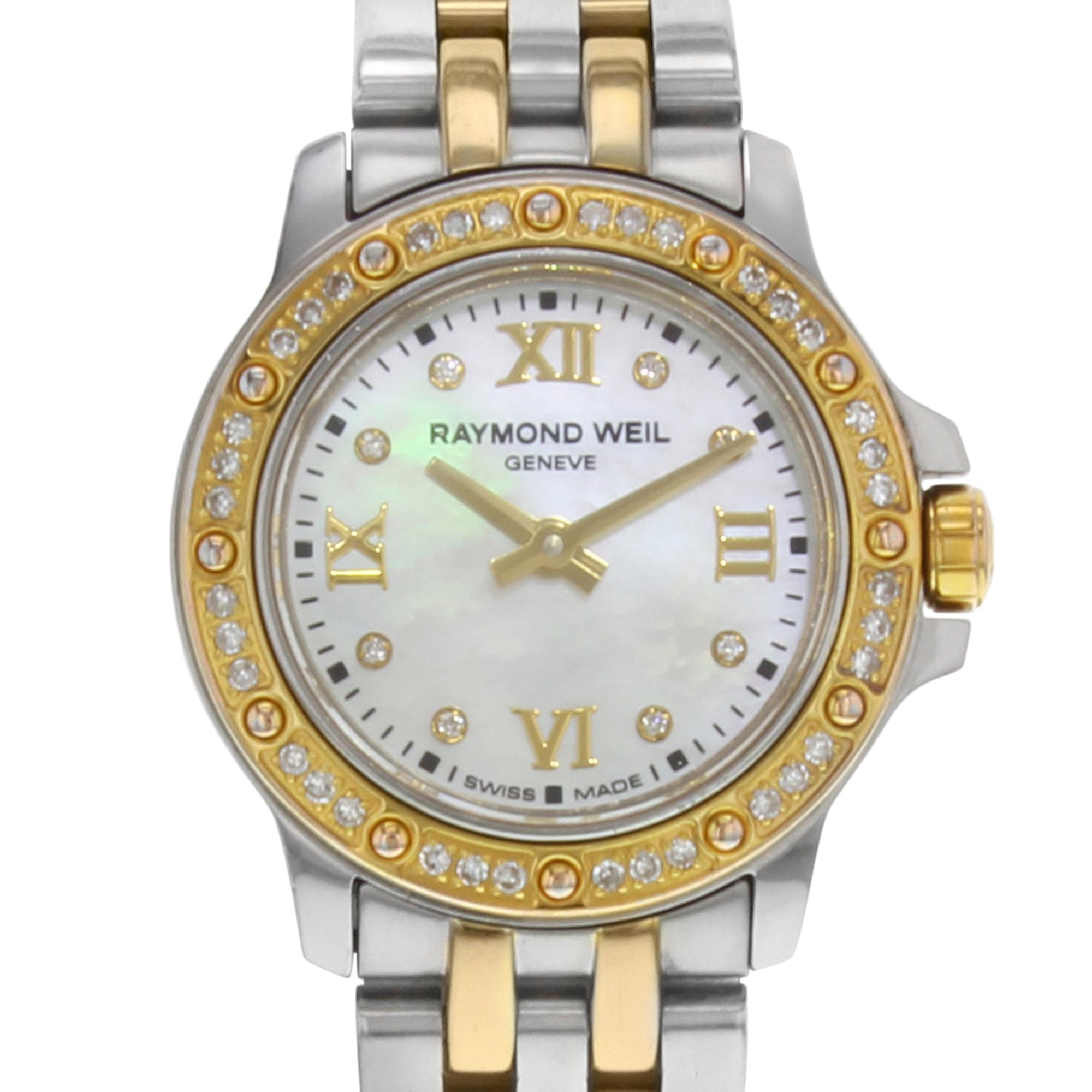 Diese gebrauchte Raymond Weil Tango  5799-SPS-00995 ist eine schöne Damenuhr, die von einem Quarzwerk (Batterie) angetrieben wird, das in einem Edelstahlgehäuse untergebracht ist. Es hat eine runde Form Gesicht, Diamanten Zifferblatt und hat Hand