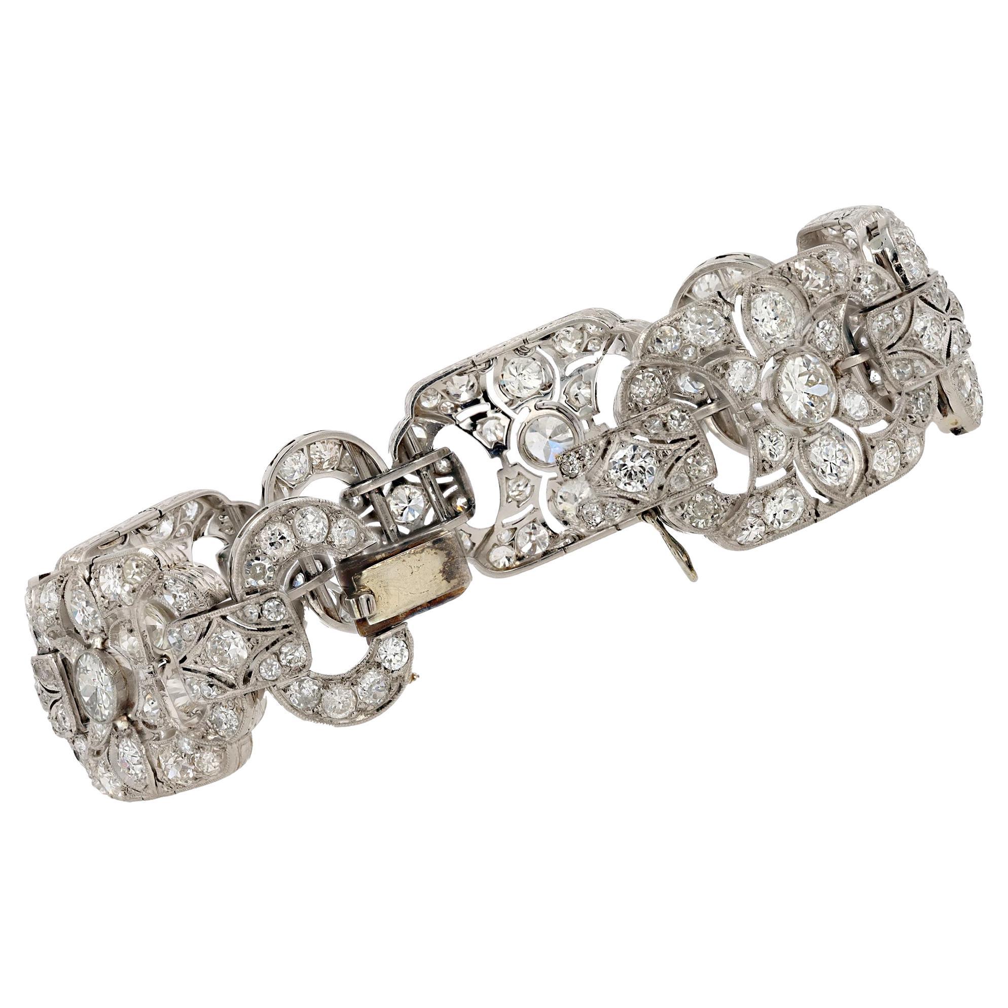 Raymond Yard Art Deco 17.35 Carat Diamond Platinum Bracelet