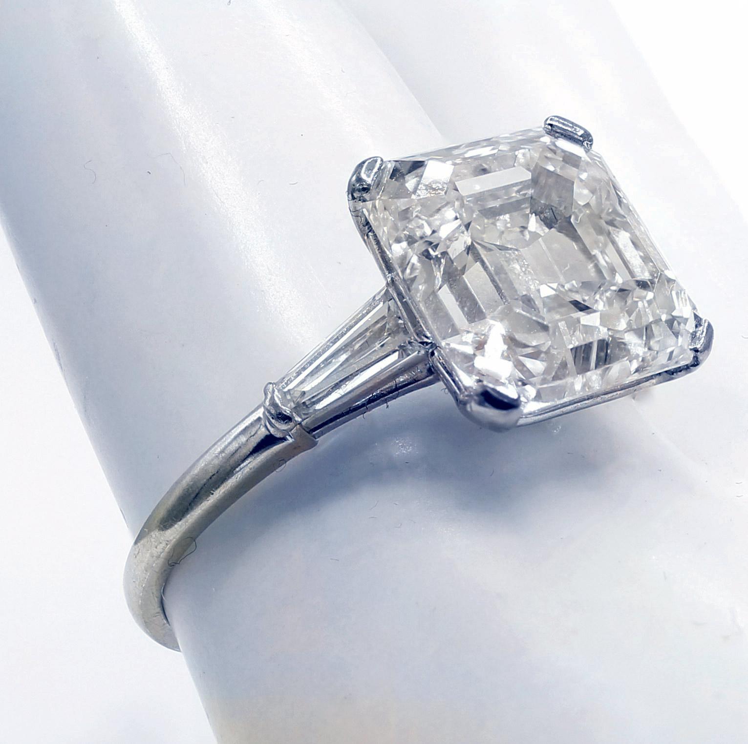 Raymond Yard Art Deco Asscher Cut Diamond Platinum Ring 1