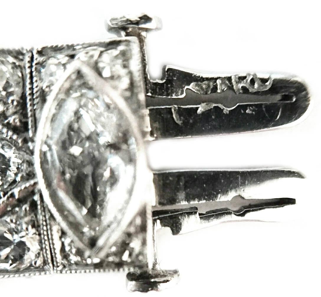 Raymond Yard Art Deco Diamond and Platinum Bracelet, Circa 1930 5