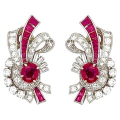 Boucles d'oreilles Raymond Yard « Platinum Ruby Diamond Ribbon Spray »
