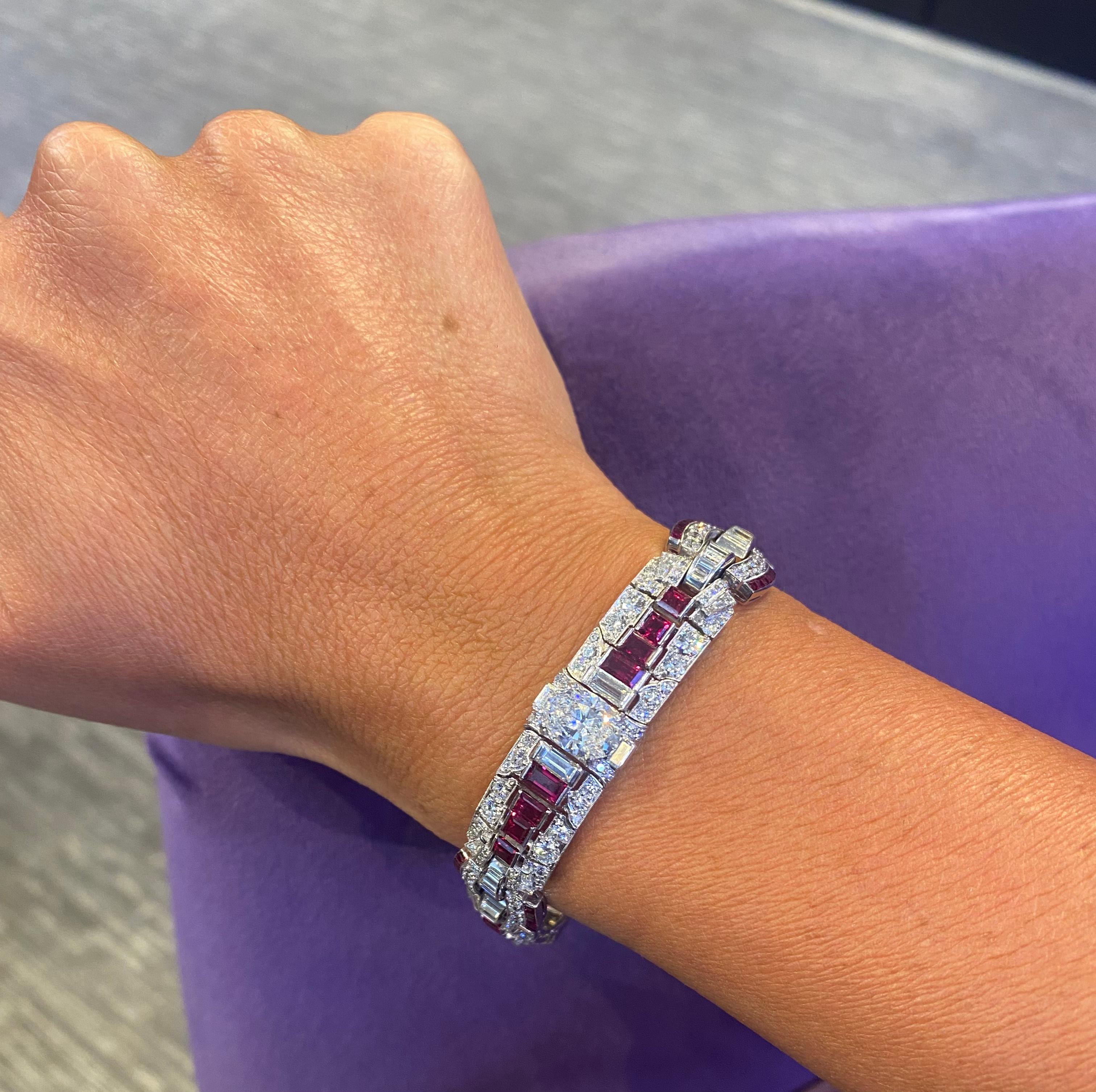 Raymond Yard Art Deco-Armband mit Rubin und Diamanten (Art déco)