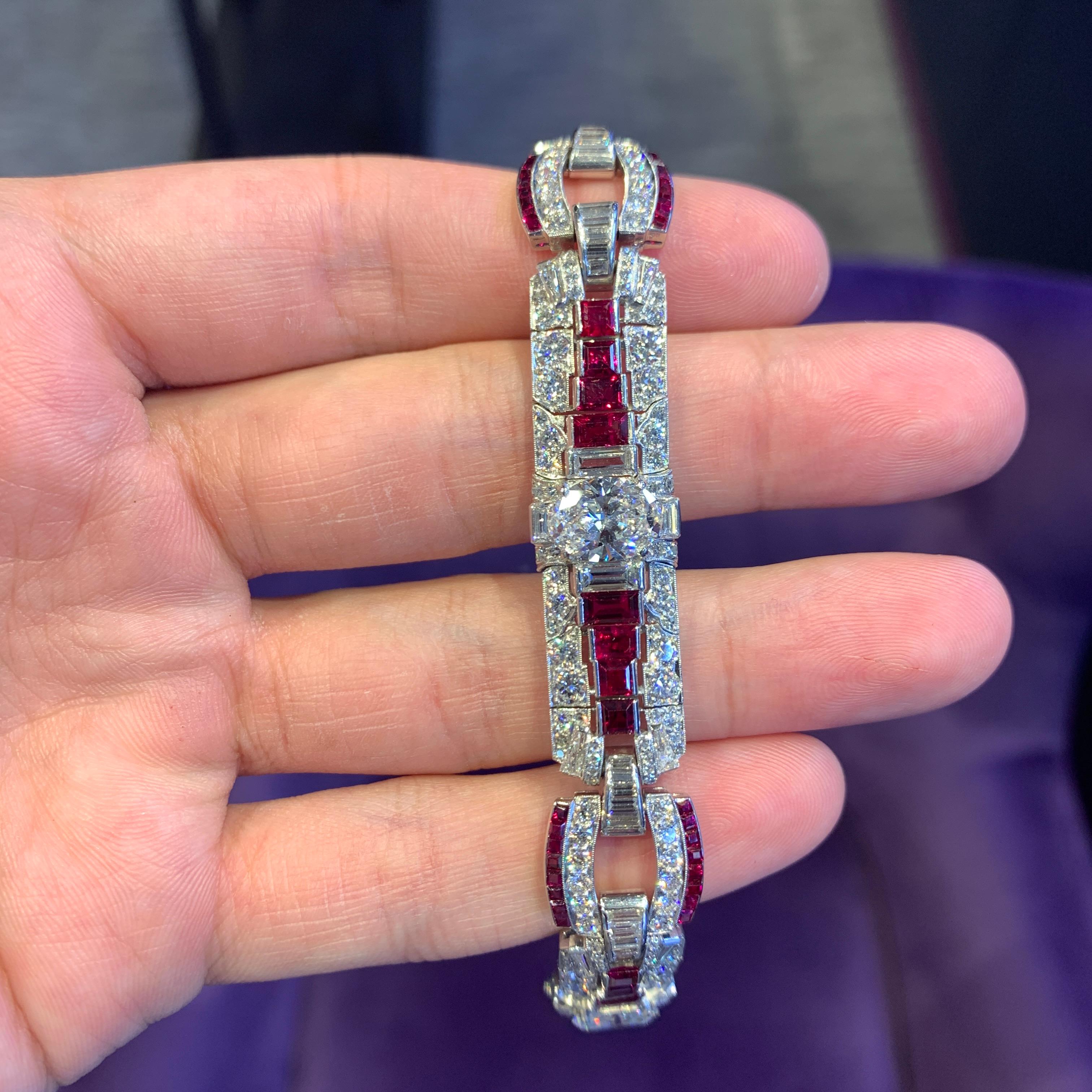 Raymond Yard Art Deco-Armband mit Rubin und Diamanten im Zustand „Hervorragend“ in New York, NY