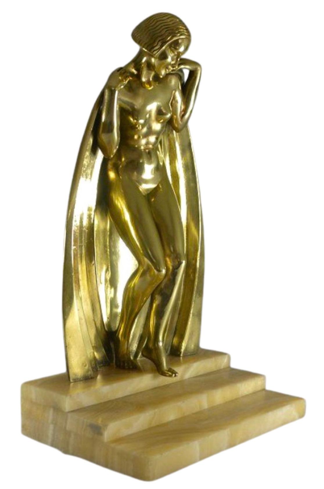 Mid-20th Century Raymonde Guerbe Rare Art Deco Bronze Sculpture Lady with Cape Guillemard Edition For Sale