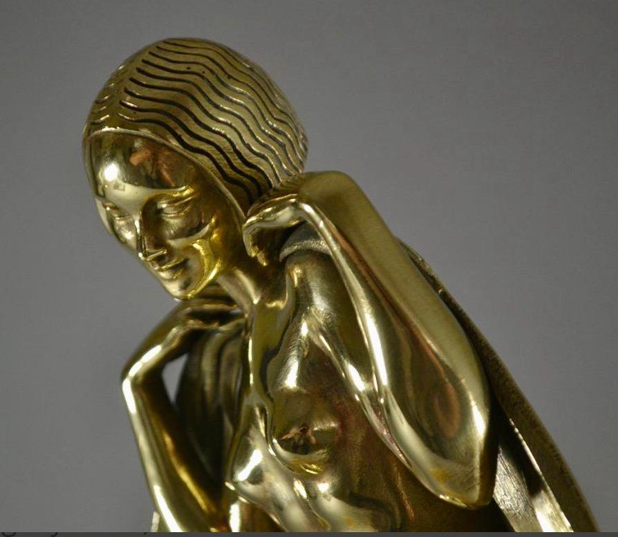 Raymonde Guerbe Rare Art Deco Bronze Sculpture Lady with Cape Guillemard Edition For Sale 3