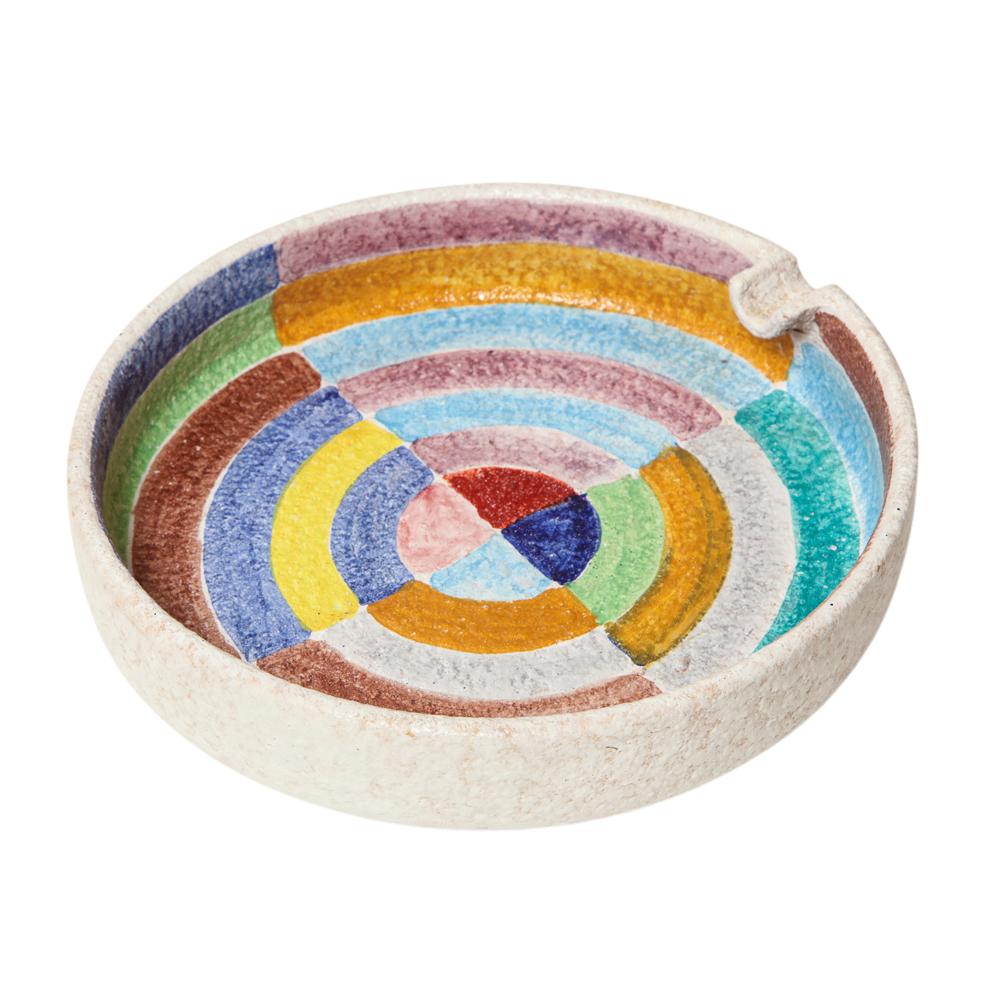 Raymor Bitossi ceramic ashtray Delaunay geometric stripes circles signed, Italy, 1960s. Medium to large scale ashtray whose circular geometric pattern of primary and secondary colors was likely inspired by Sonia Delaunay's 1914 painting: Prismes