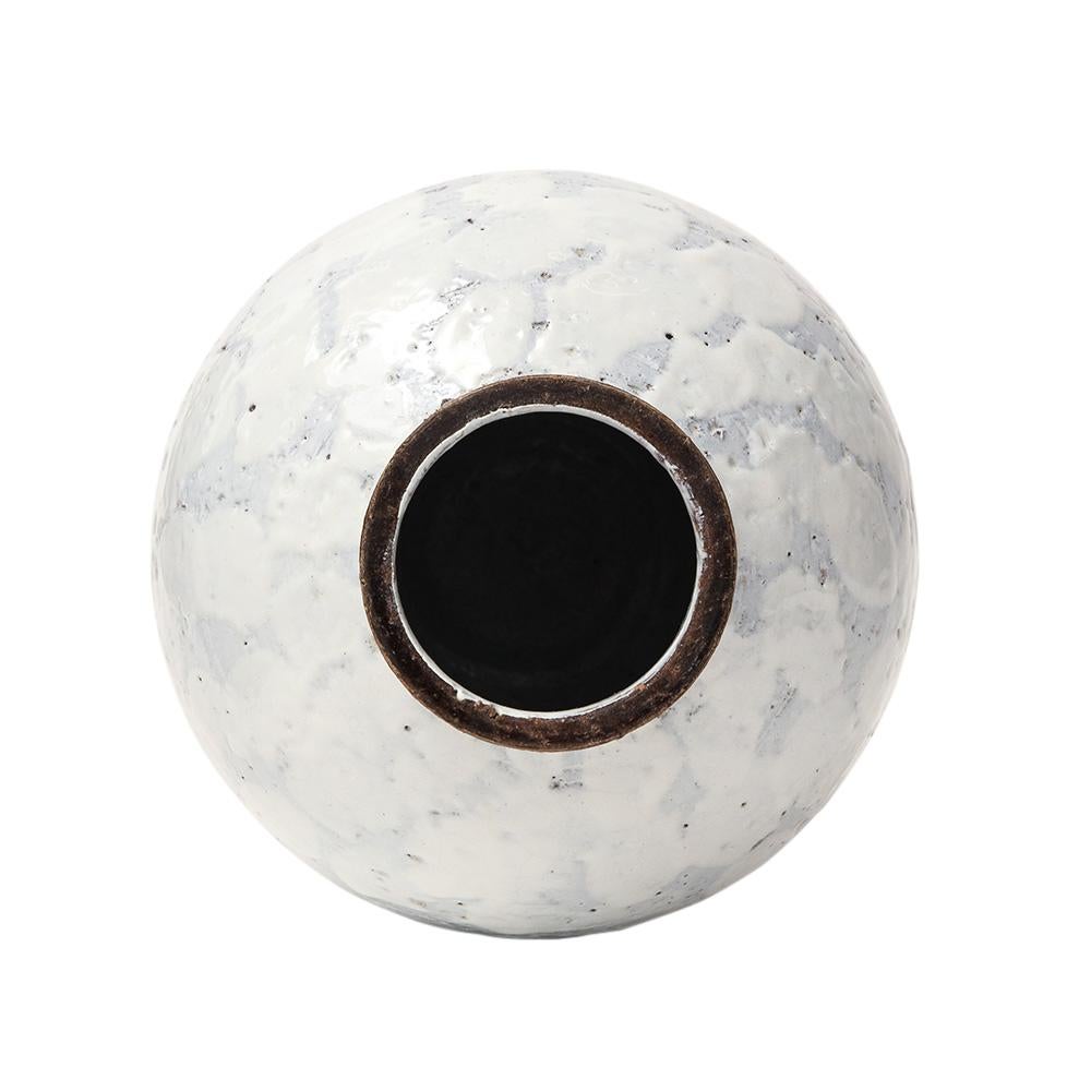 Raymor Bitossi White Ball Vase, Ceramic, Signed For Sale 8