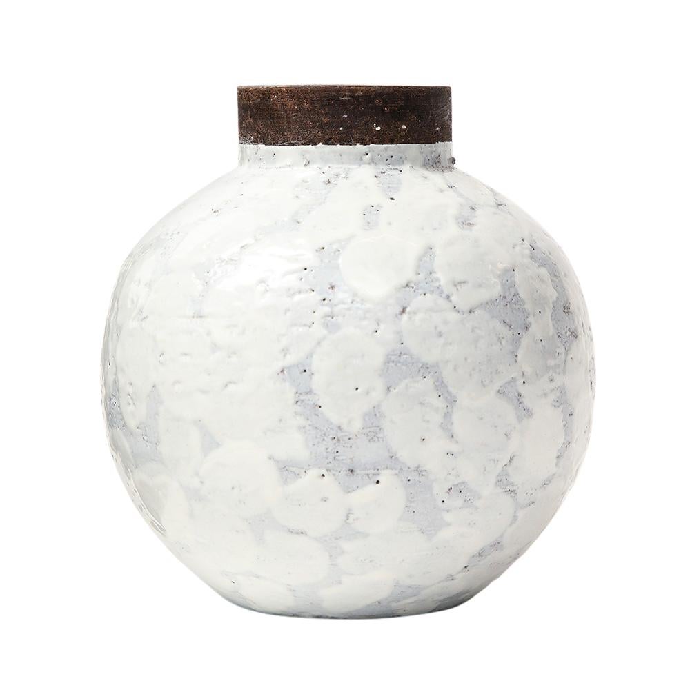 Vernissé Vase boule blanche Raymor Bitossi, céramique, signé en vente