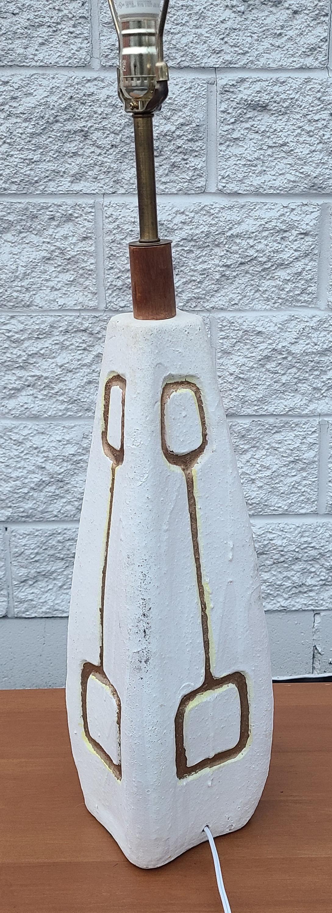 Raymor Ceramic Lamp In Good Condition In Fraser, MI