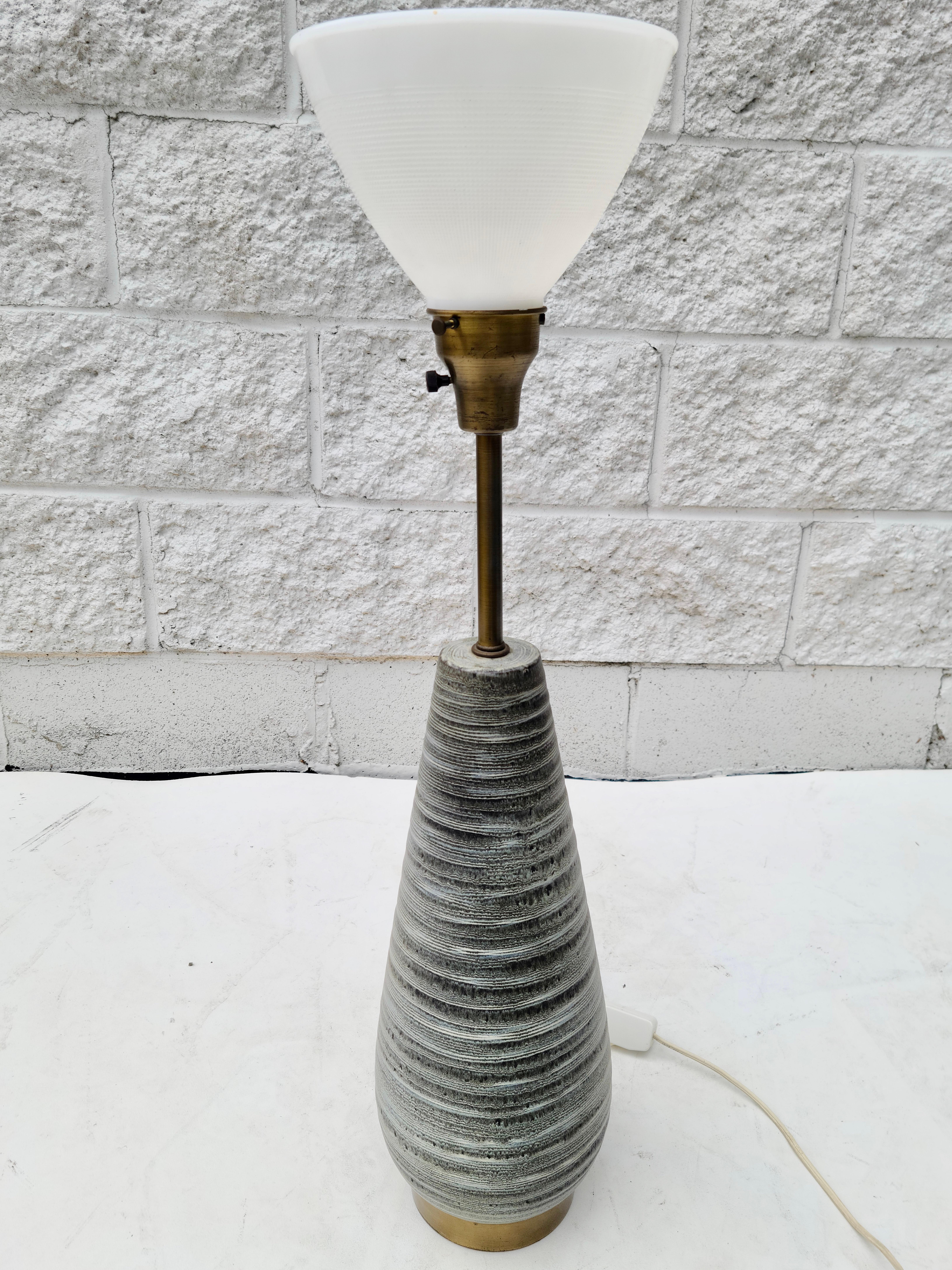 Raymor Ceramic Table Lamp in the style of Paul McCobb Ursula Meyer For Sale 5